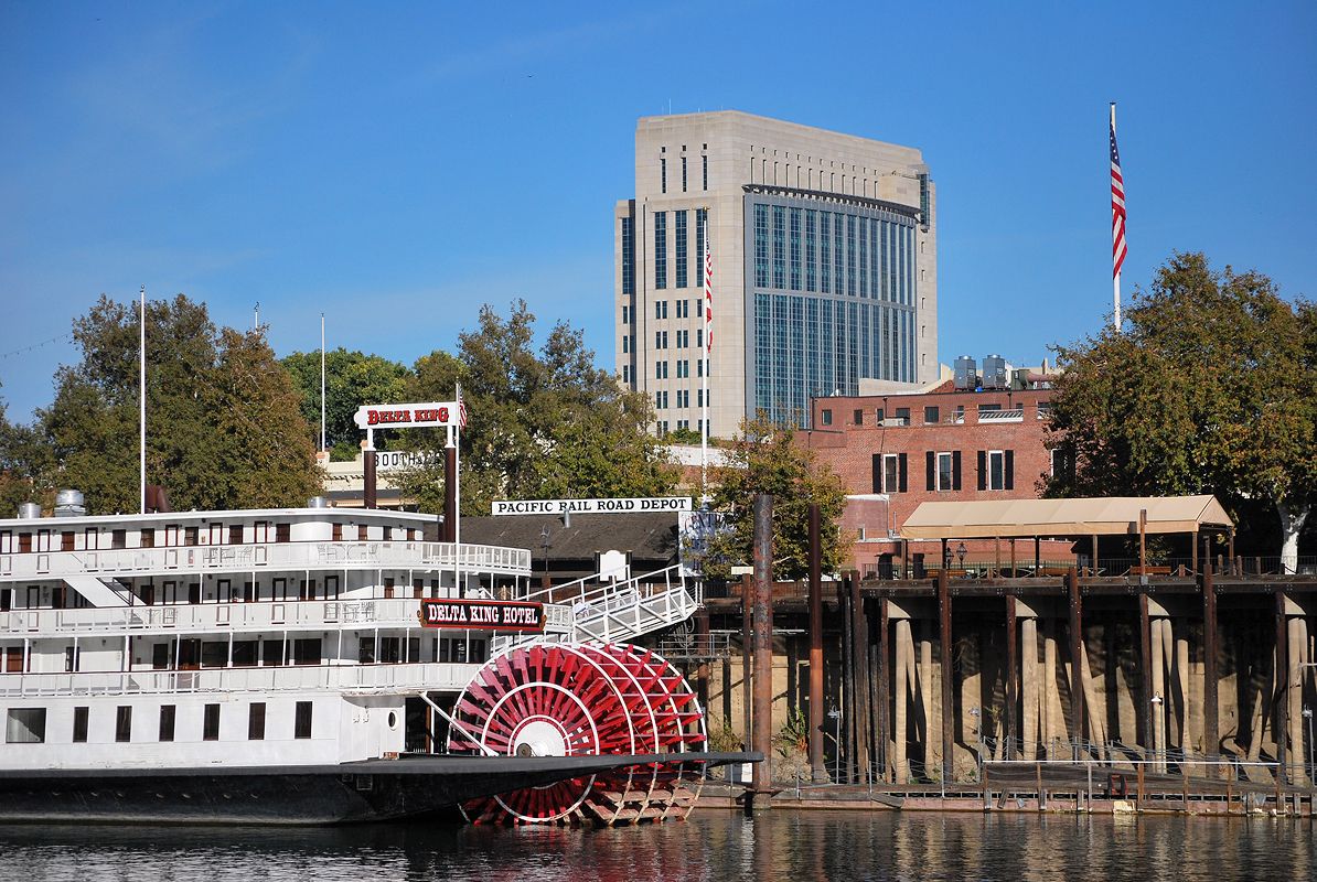 Sacramento Delta King Hotel