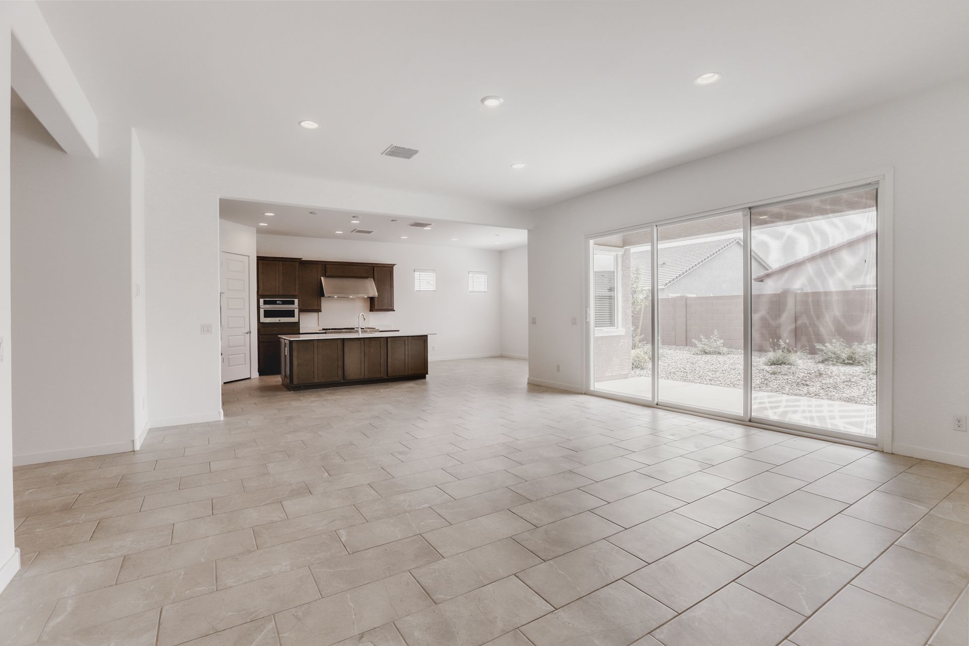 25185 N 177th DR   Print Quality   002   02 Living Room