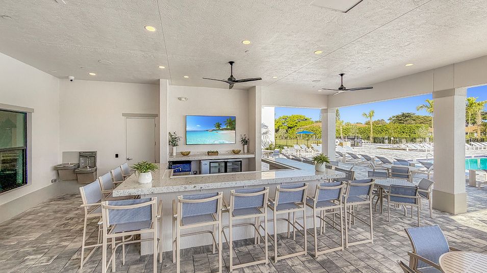 Delray Trails Amenity Clubhouse Interior Clubhouse Pool Patio Area 16of21 (1)