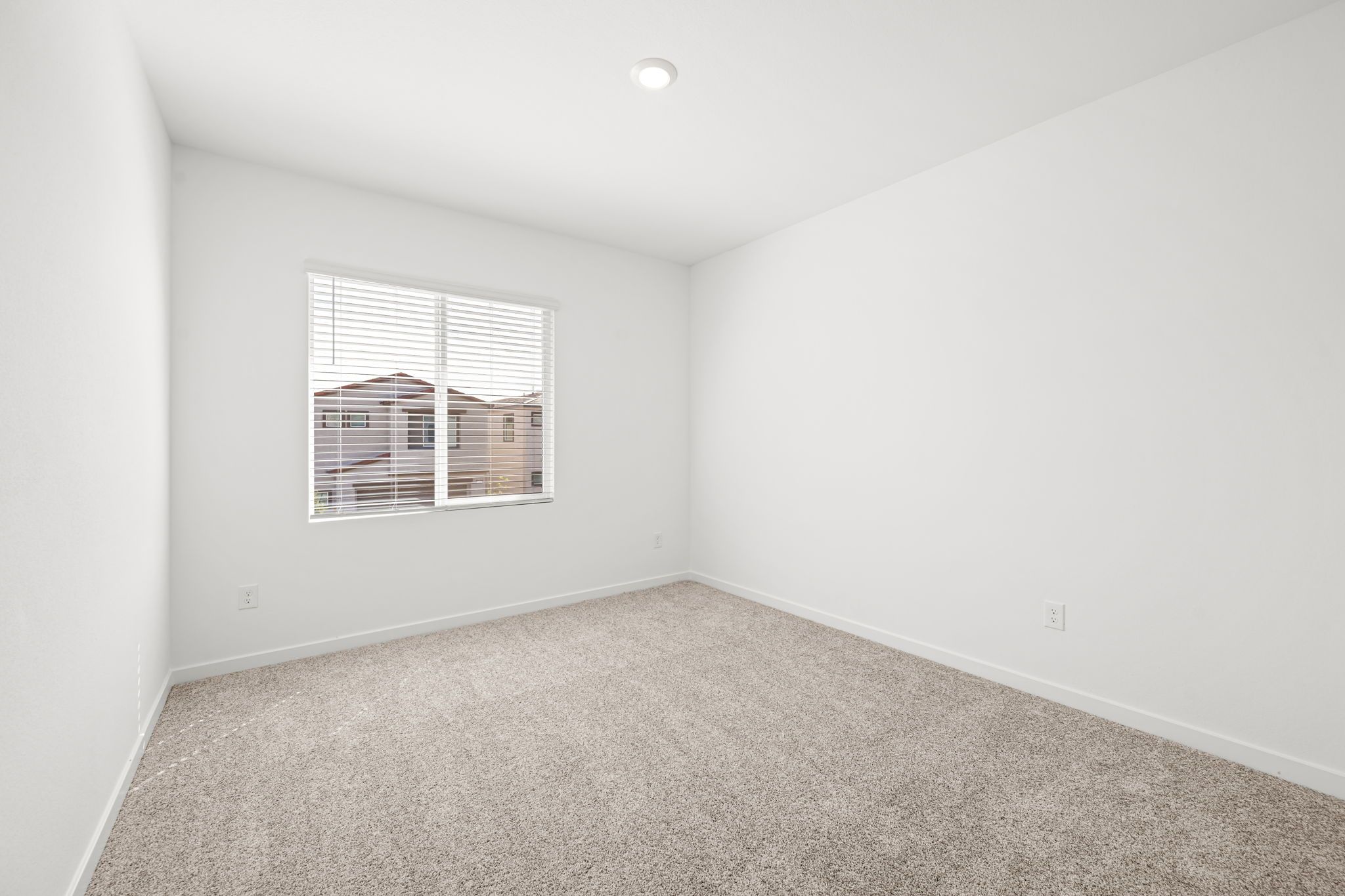 20 web or mls Lennar  3363 DANCING WATERS ST  20