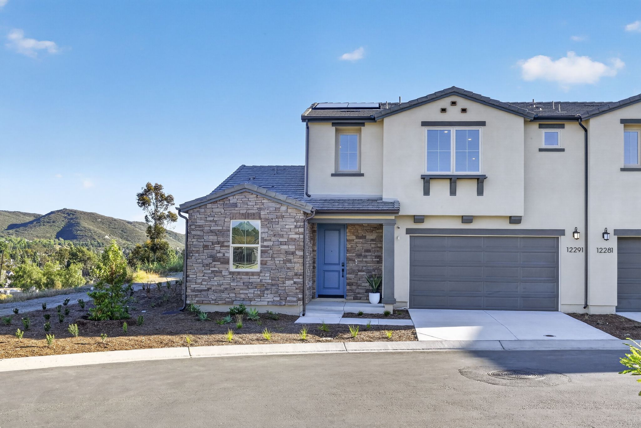 Residence 3 - Junipers - Sycamore: San Diego, California - Lennar