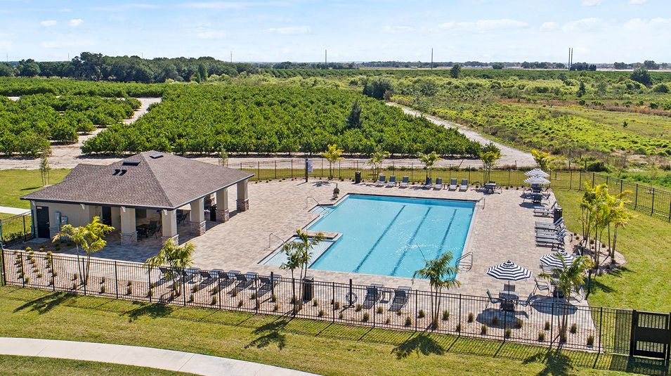 casa en Serenity at Peace Creek Reserve por Lennar