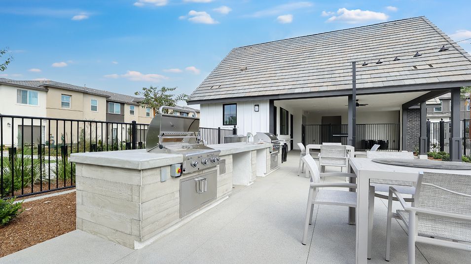 Falloncrest Amenity BBQ Area 1of6