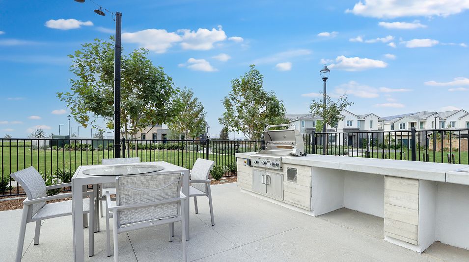 Falloncrest Amenity BBQ Area 2of6