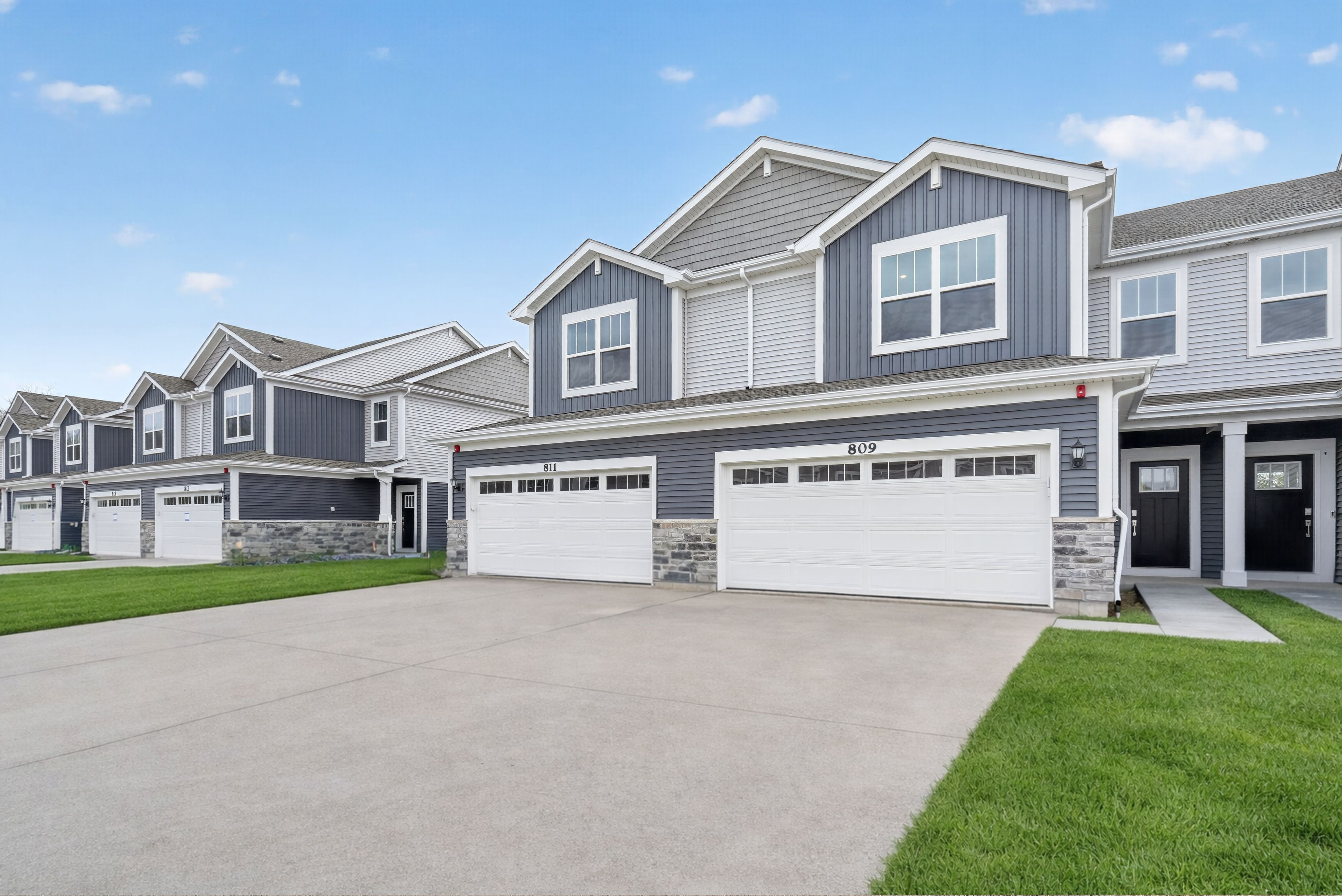 Charlotte - Hickory Glen: West Dundee, Illinois - Lennar