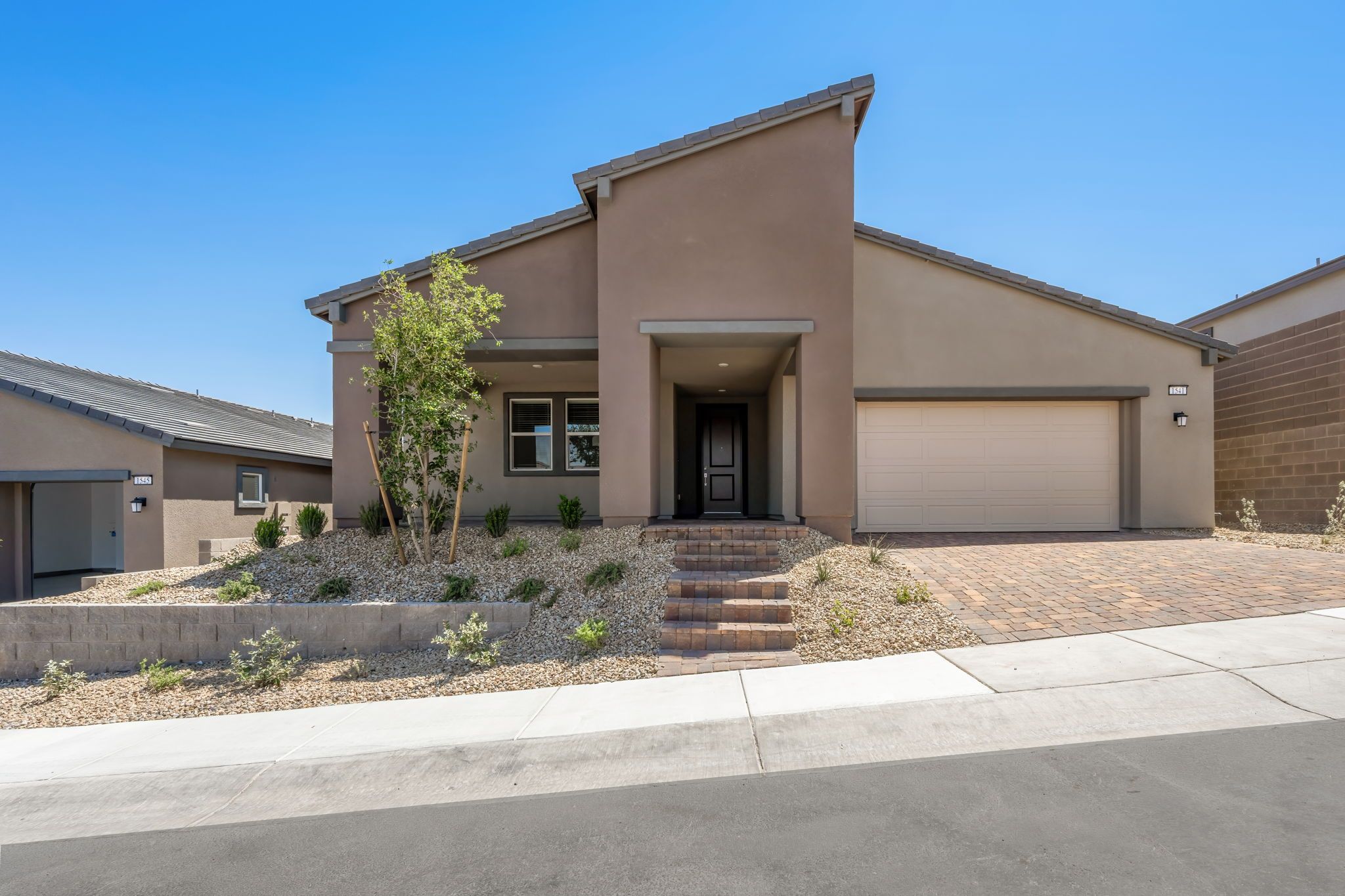 1541 Luca Mountain Ln (Ella)