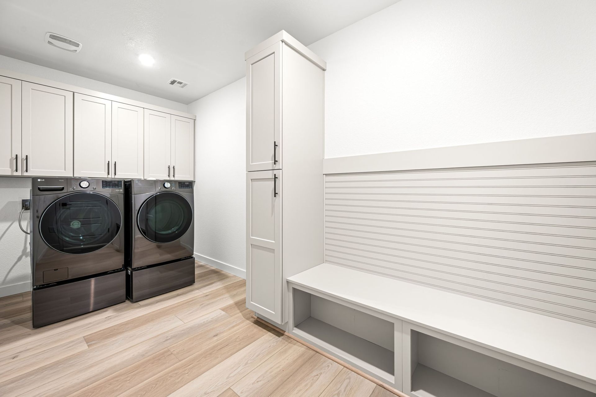 4 web or mls Lennar  3028 W Orco Ln 4