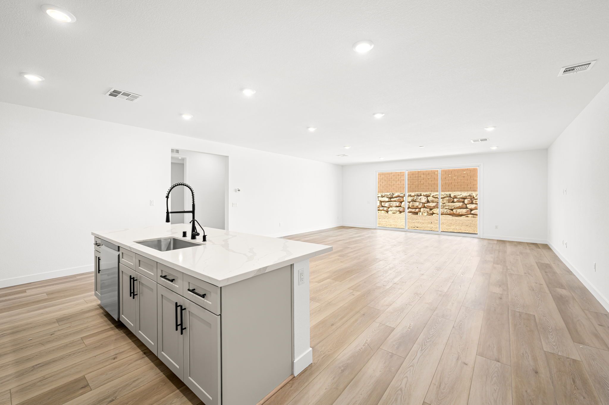 12 web or mls Lennar  3028 W Orco Ln 12