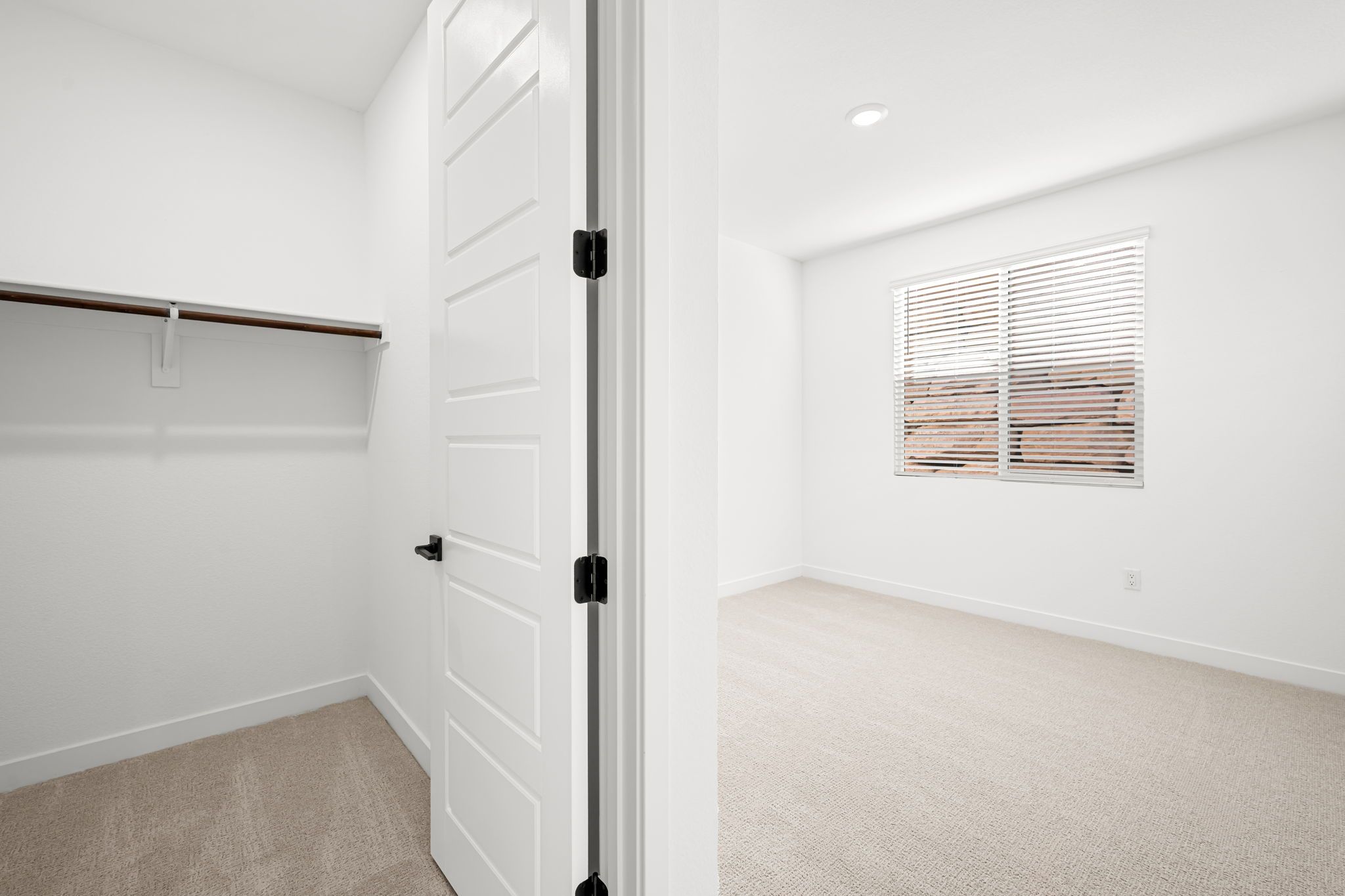 16 web or mls Lennar  3028 W Orco Ln 16