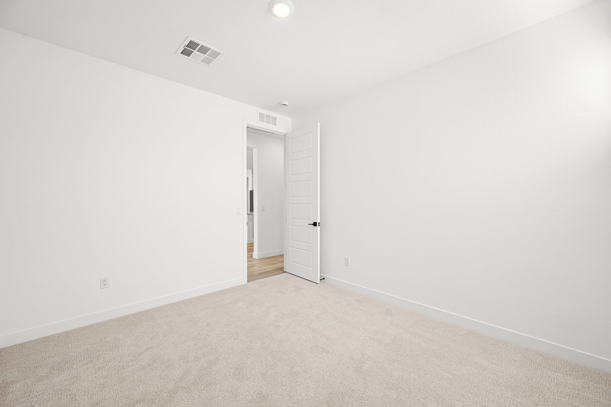 20 web or mls Lennar  3028 W Orco Ln 20