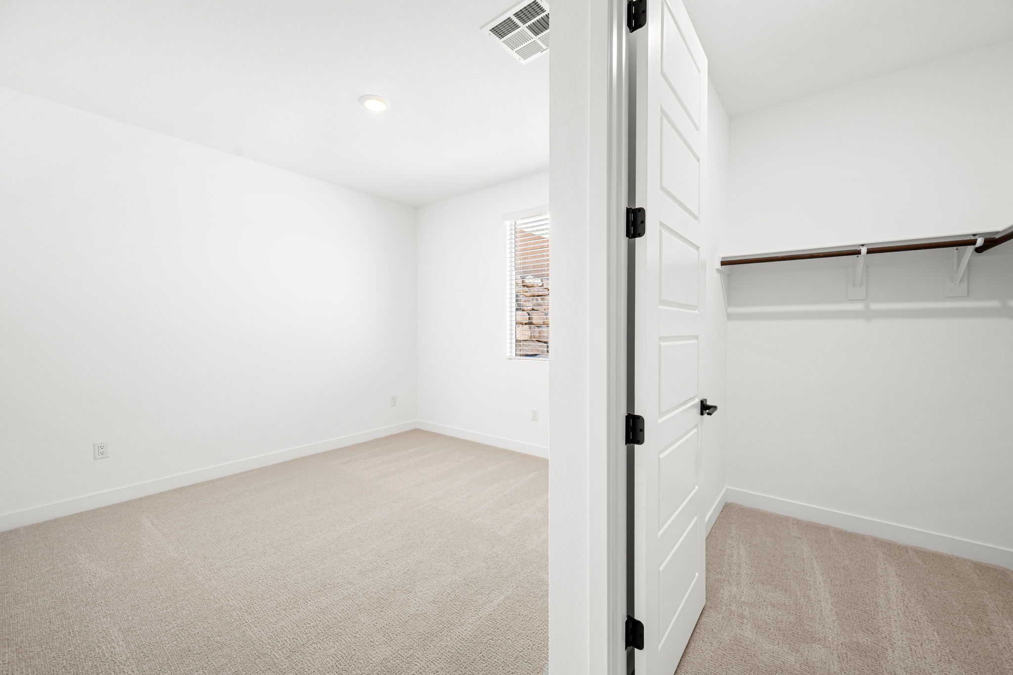 21 web or mls Lennar  3028 W Orco Ln 21