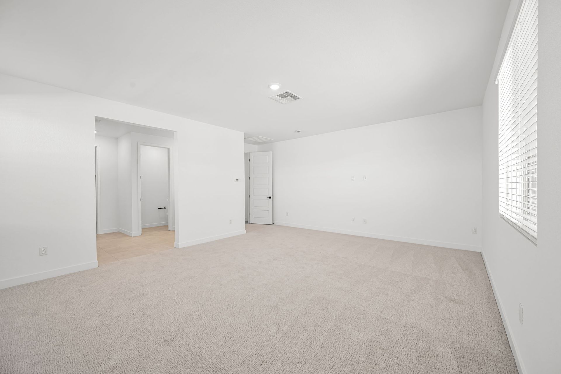 24 web or mls Lennar  3028 W Orco Ln 24