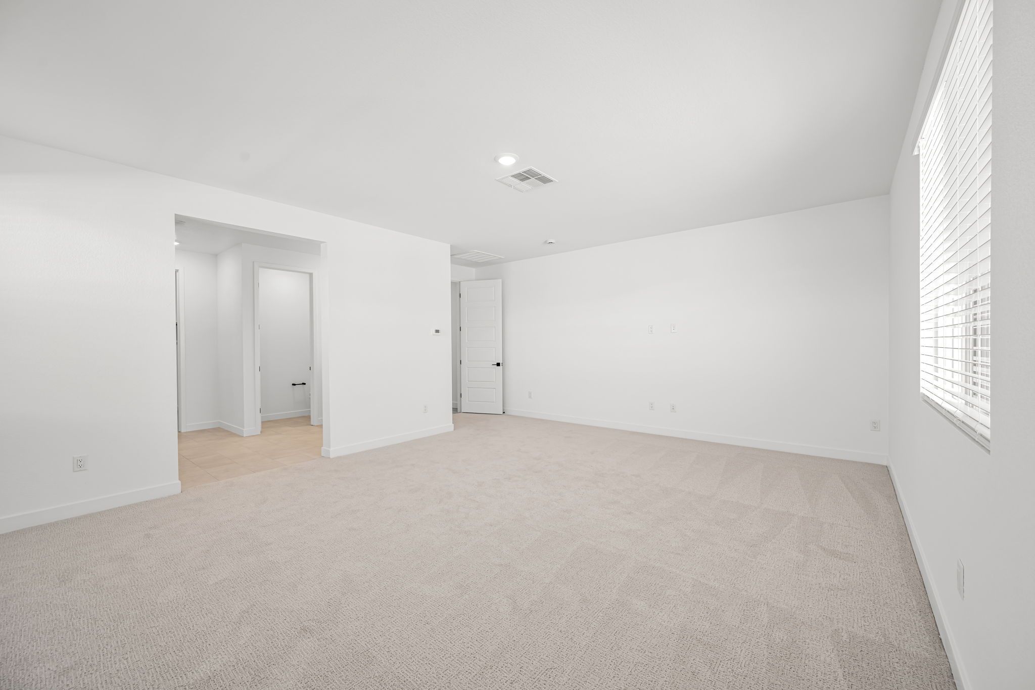 24 web or mls Lennar  3028 W Orco Ln 24