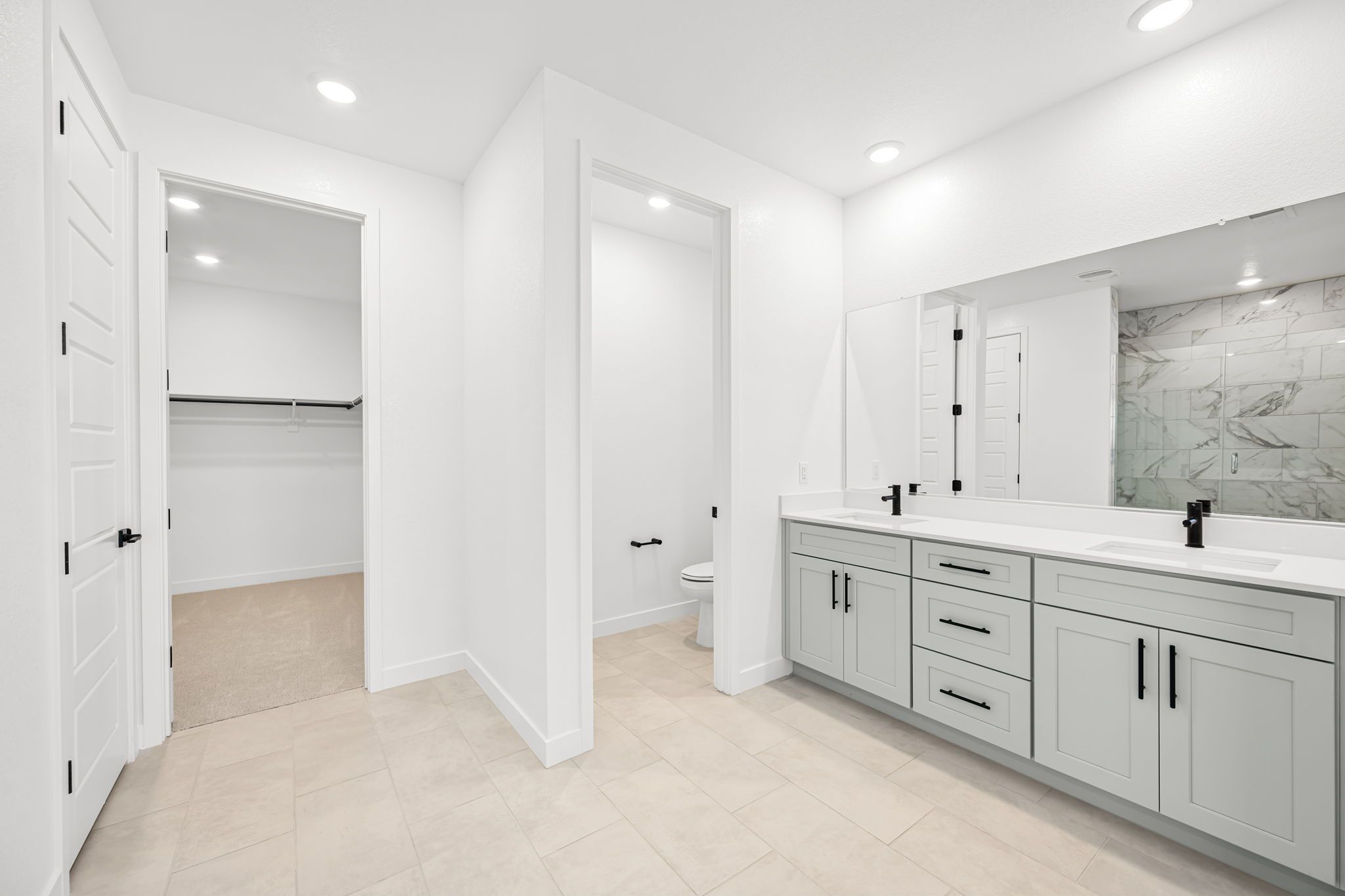 25 web or mls Lennar  3028 W Orco Ln 25