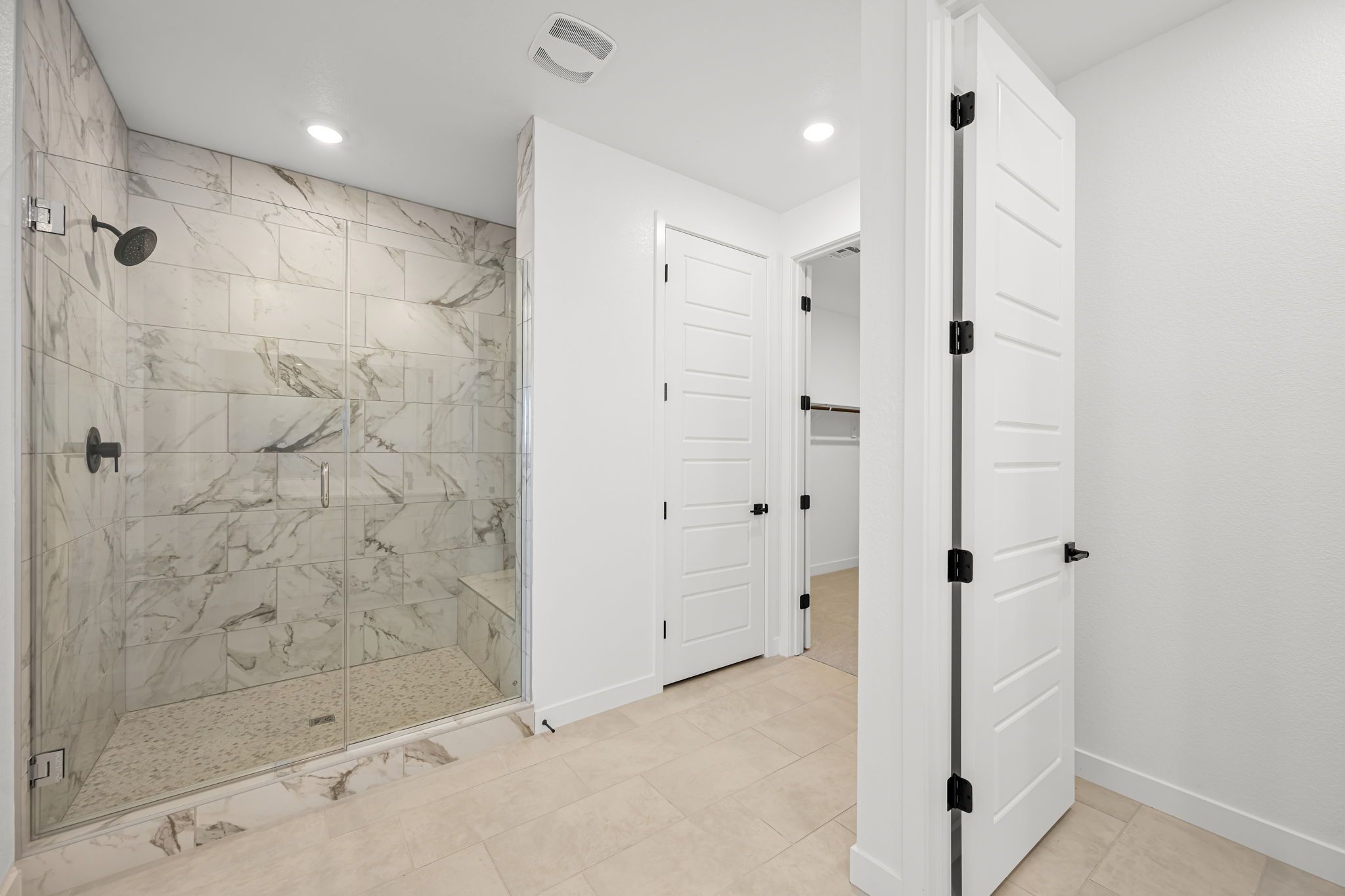 26 web or mls Lennar  3028 W Orco Ln 26