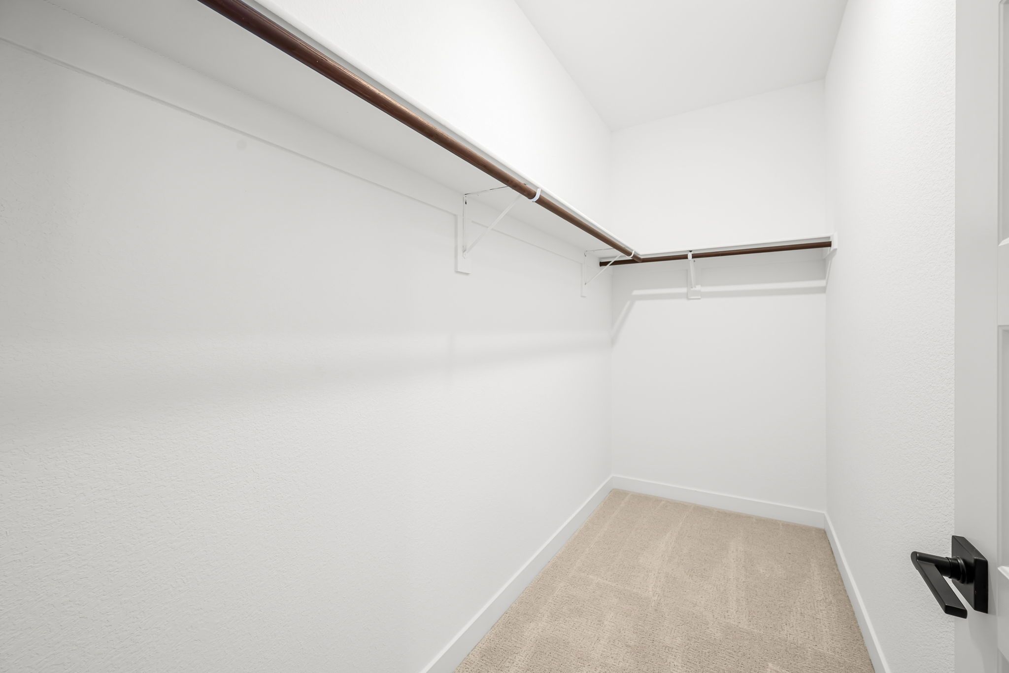 32 web or mls Lennar  3028 W Orco Ln 32