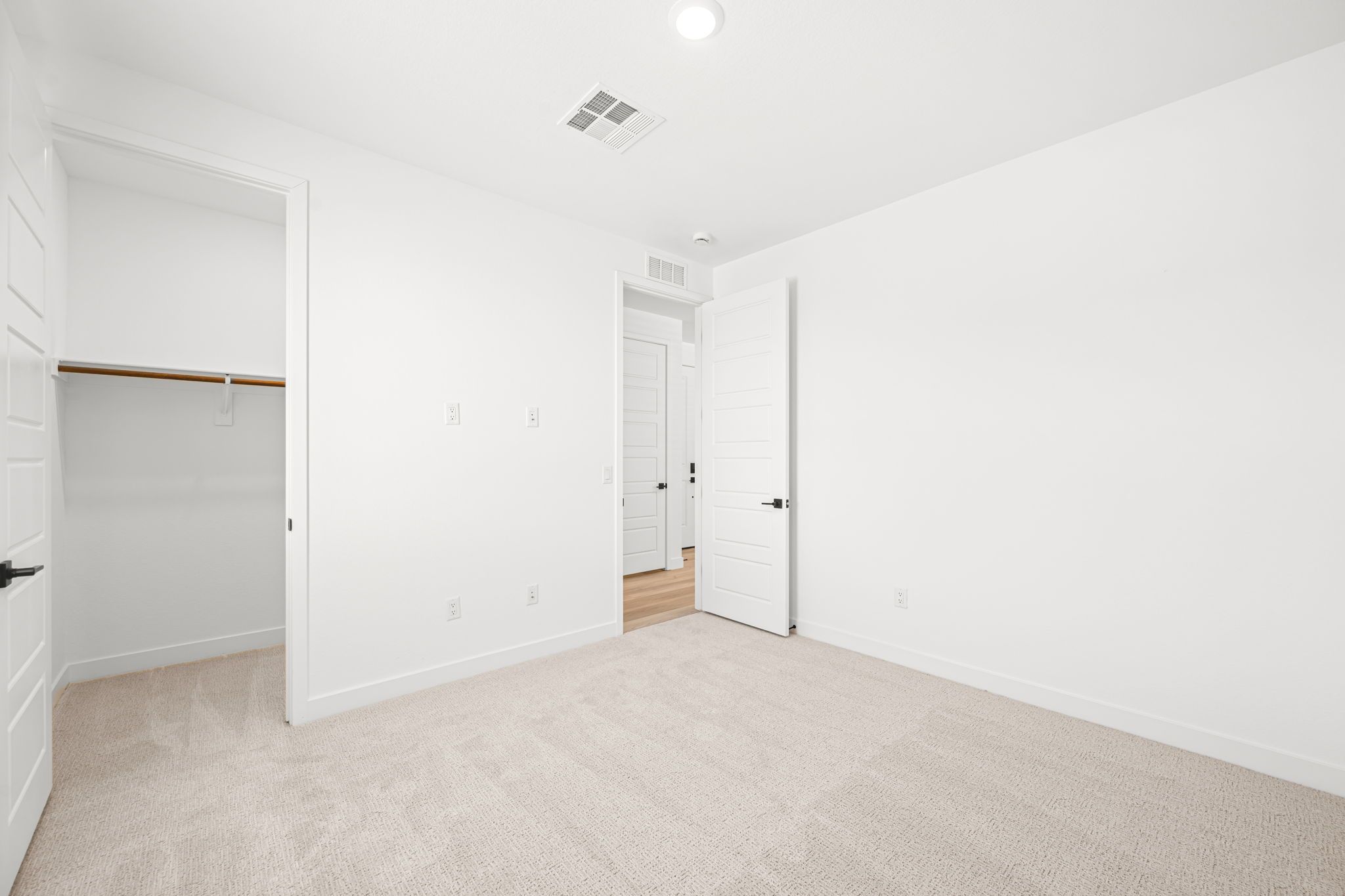 38 web or mls Lennar  3028 W Orco Ln 38