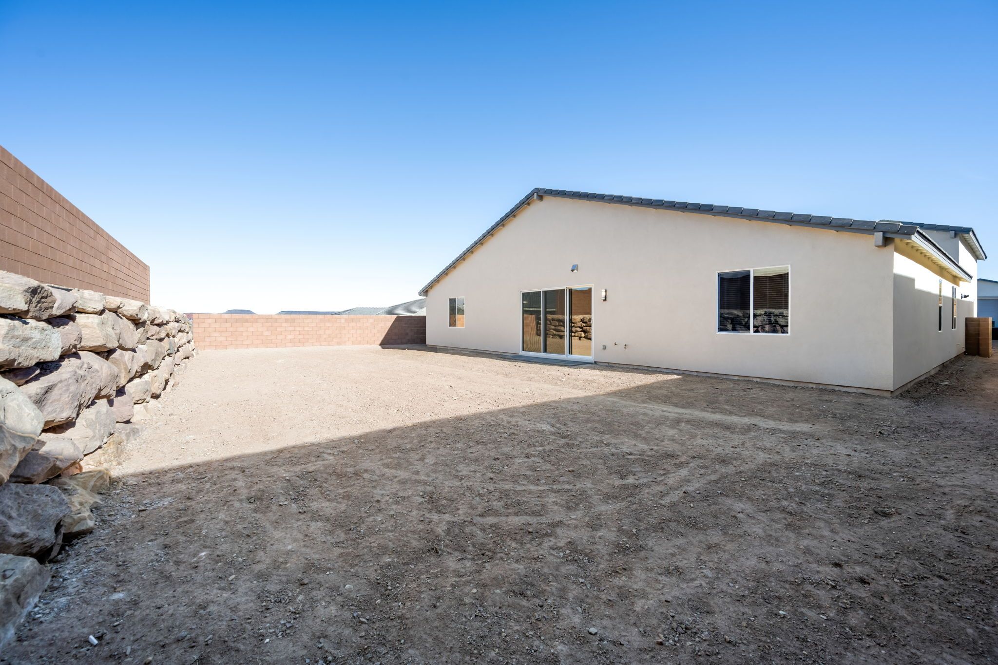 39 web or mls Lennar  3028 W Orco Ln 39