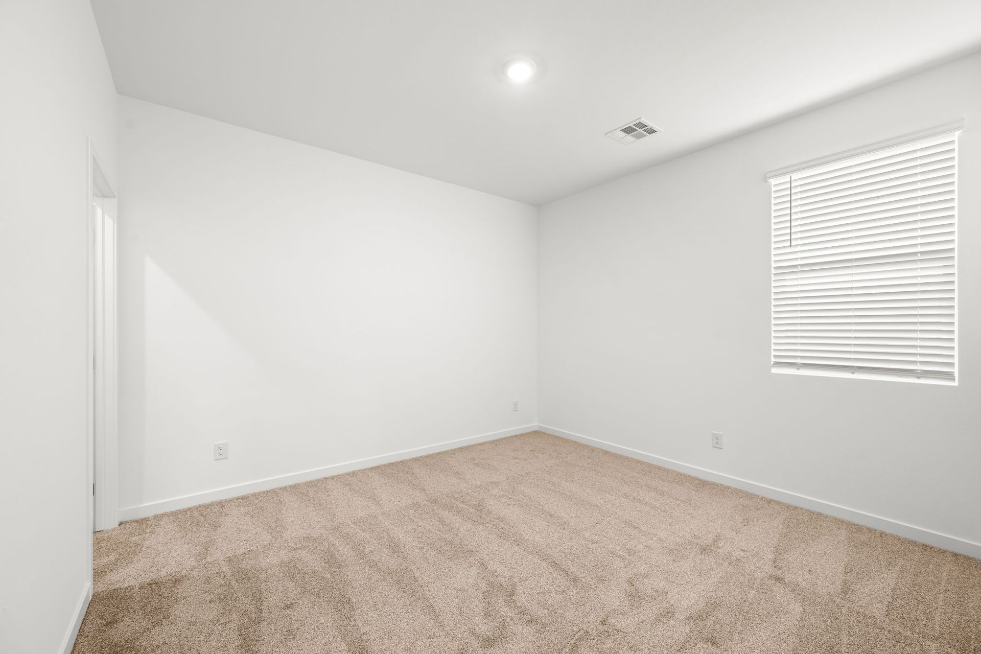15 web or mls Lennar  1552 Luca Mountain Lane 15