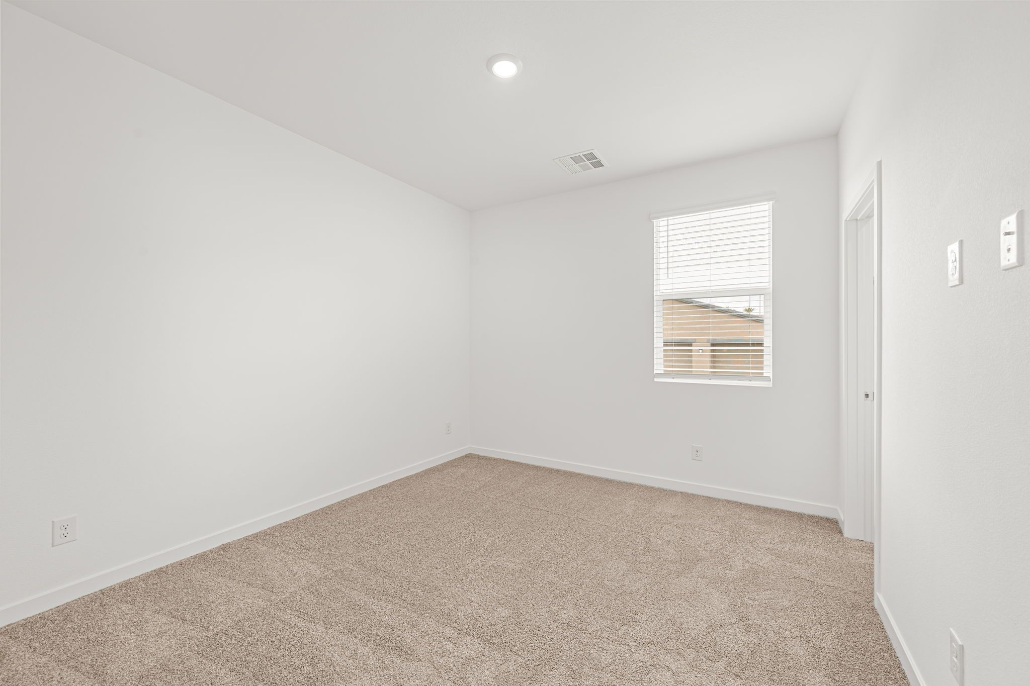 22 web or mls Lennar  1552 Luca Mountain Lane 22