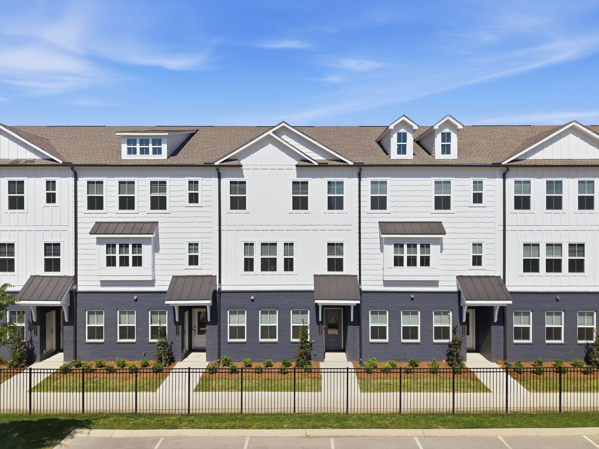 Oakwood - Borough 33 Townhomes: Chattanooga, Tennessee - Lennar