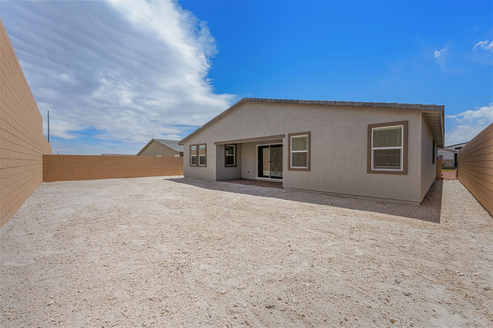 27 web or mls Lennar  10874 Lewis Pointe Ave  27