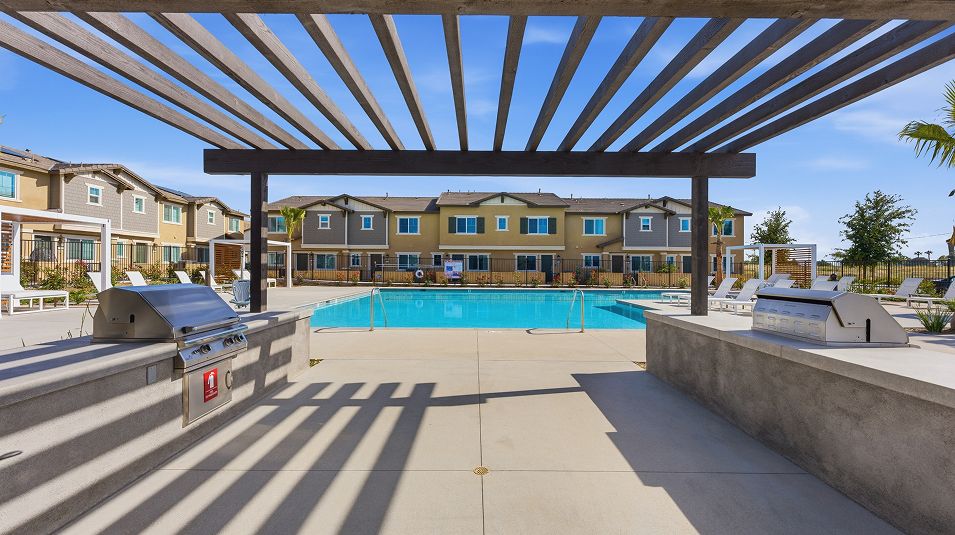 Highgrove Town Center Amenity BBQ Area 2of5