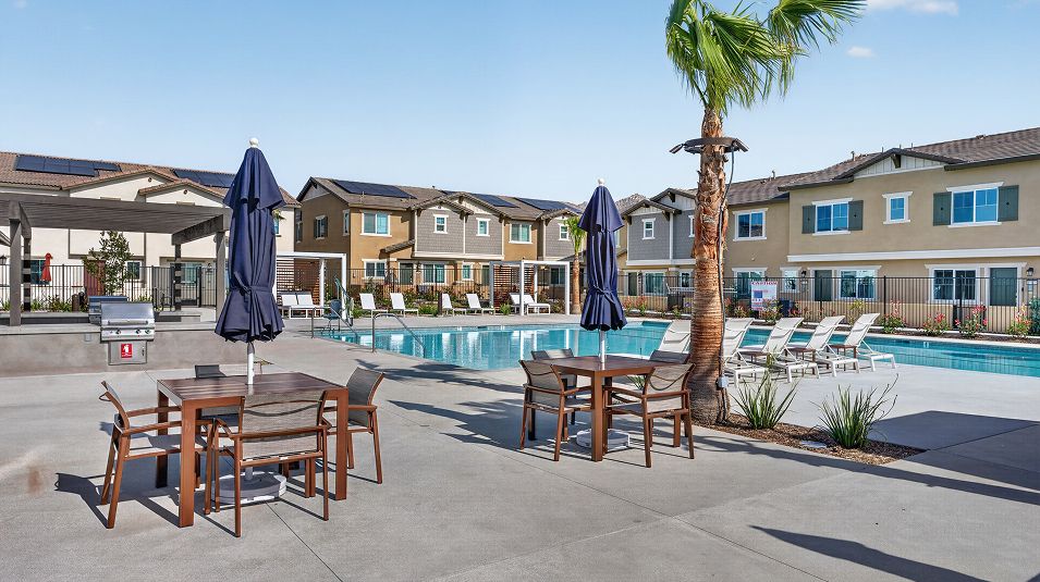 Highgrove Town Center Amenity BBQ Area 4of5