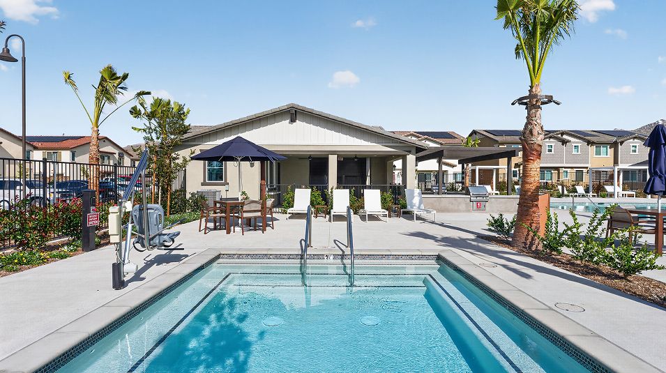 Highgrove Town Center Amenity Swimming Pool 3of5