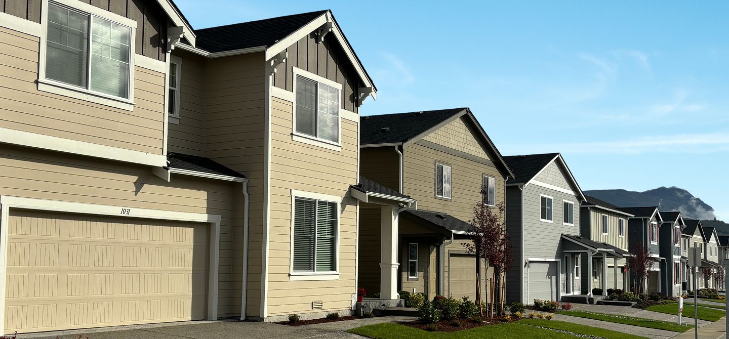 Wyndham Highlands Streetscape 4of6