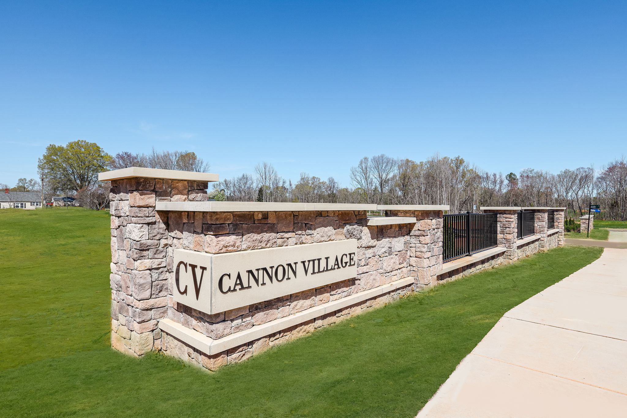 Cannon Village Cosmos Drayton VE 15