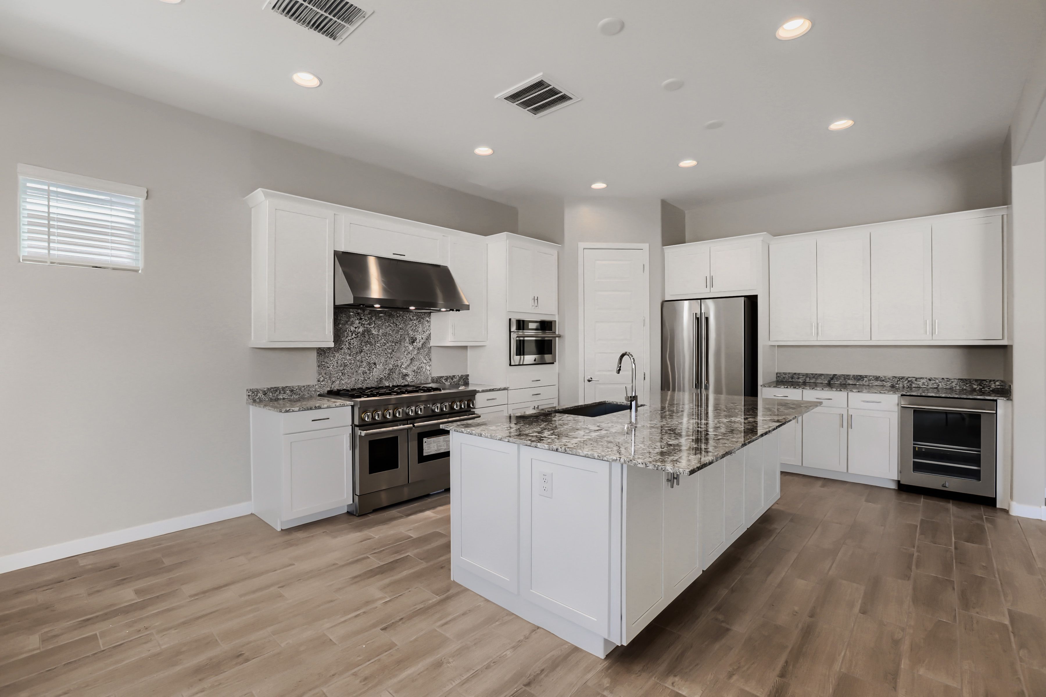 7966 W Rowel Rd   Print Quality   005   05 Kitchen