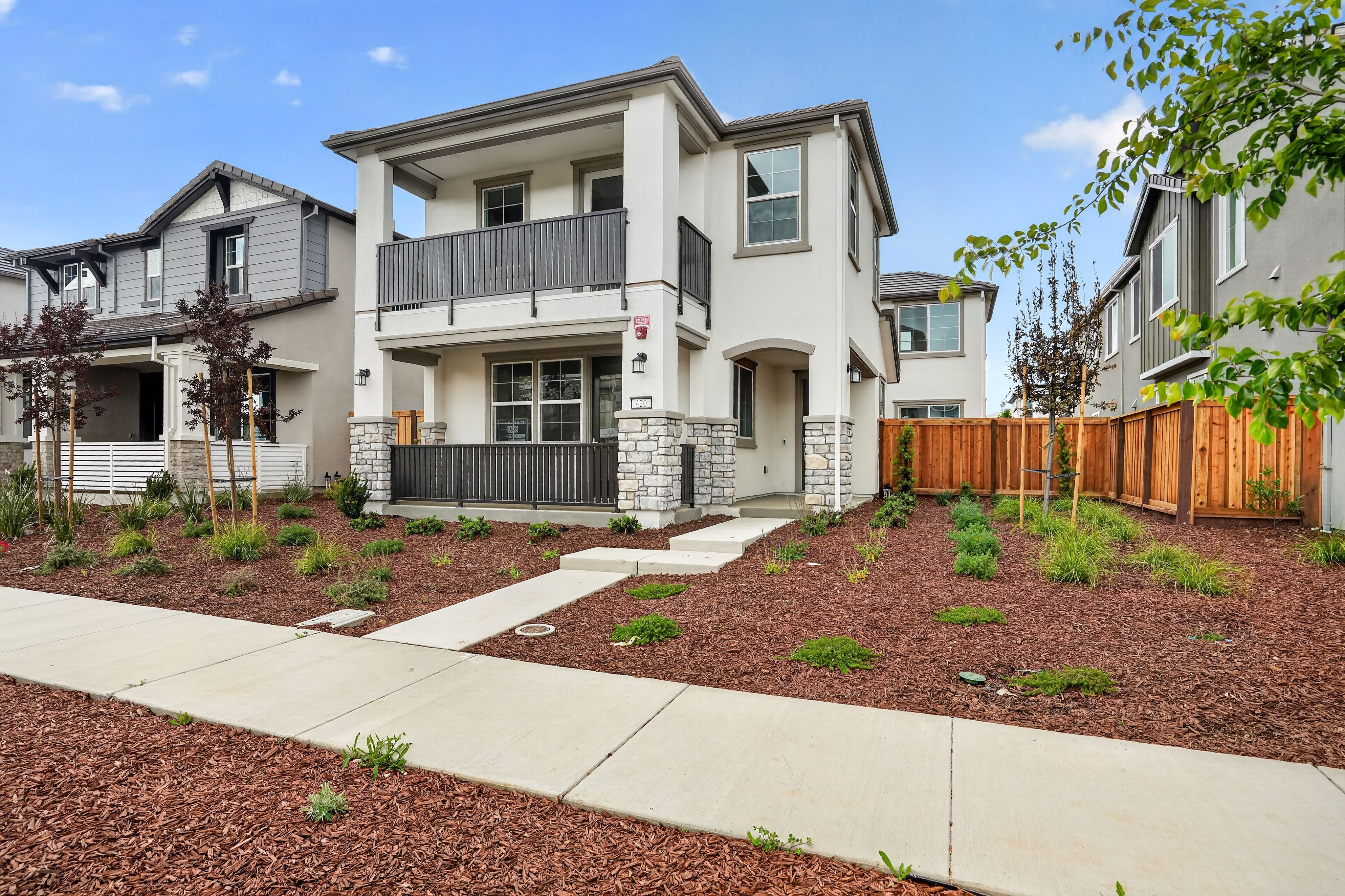 Hawthorn Hills 1 1