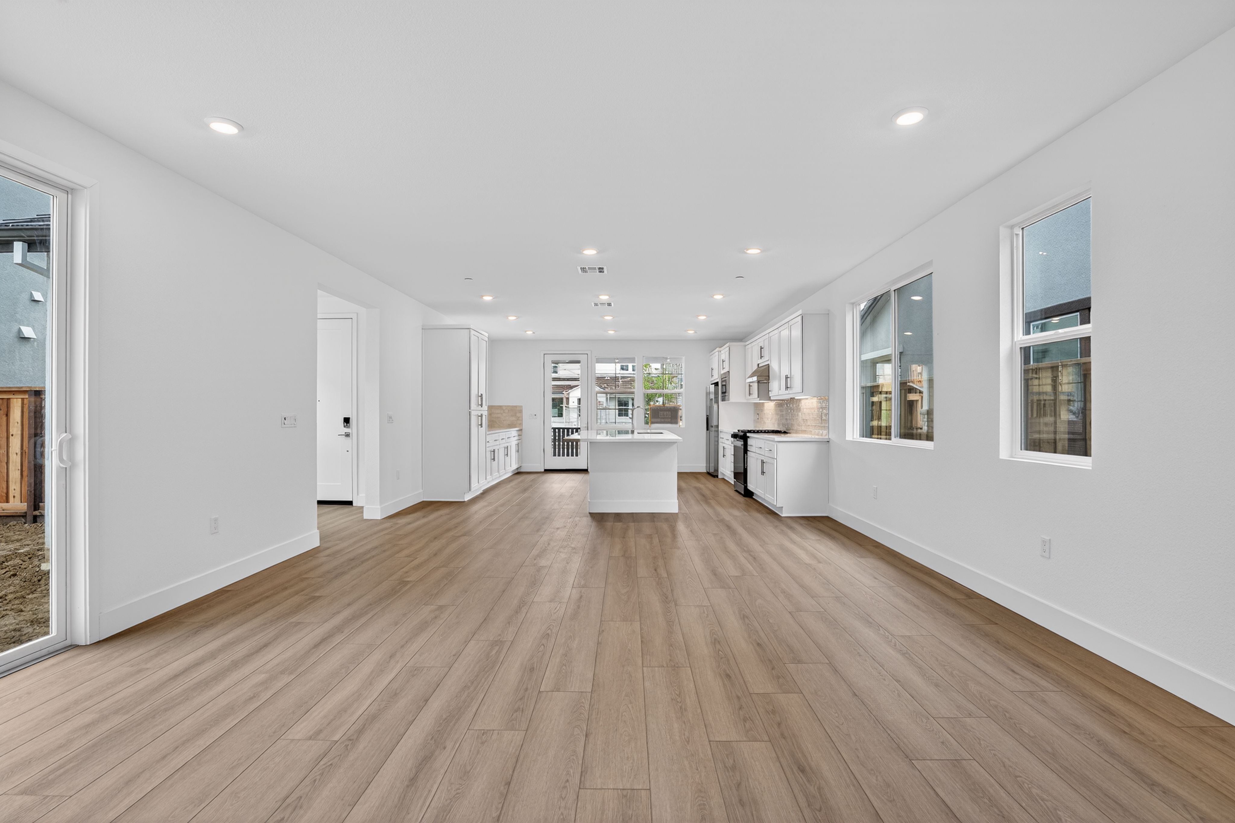 Hawthorn Hills 1 6