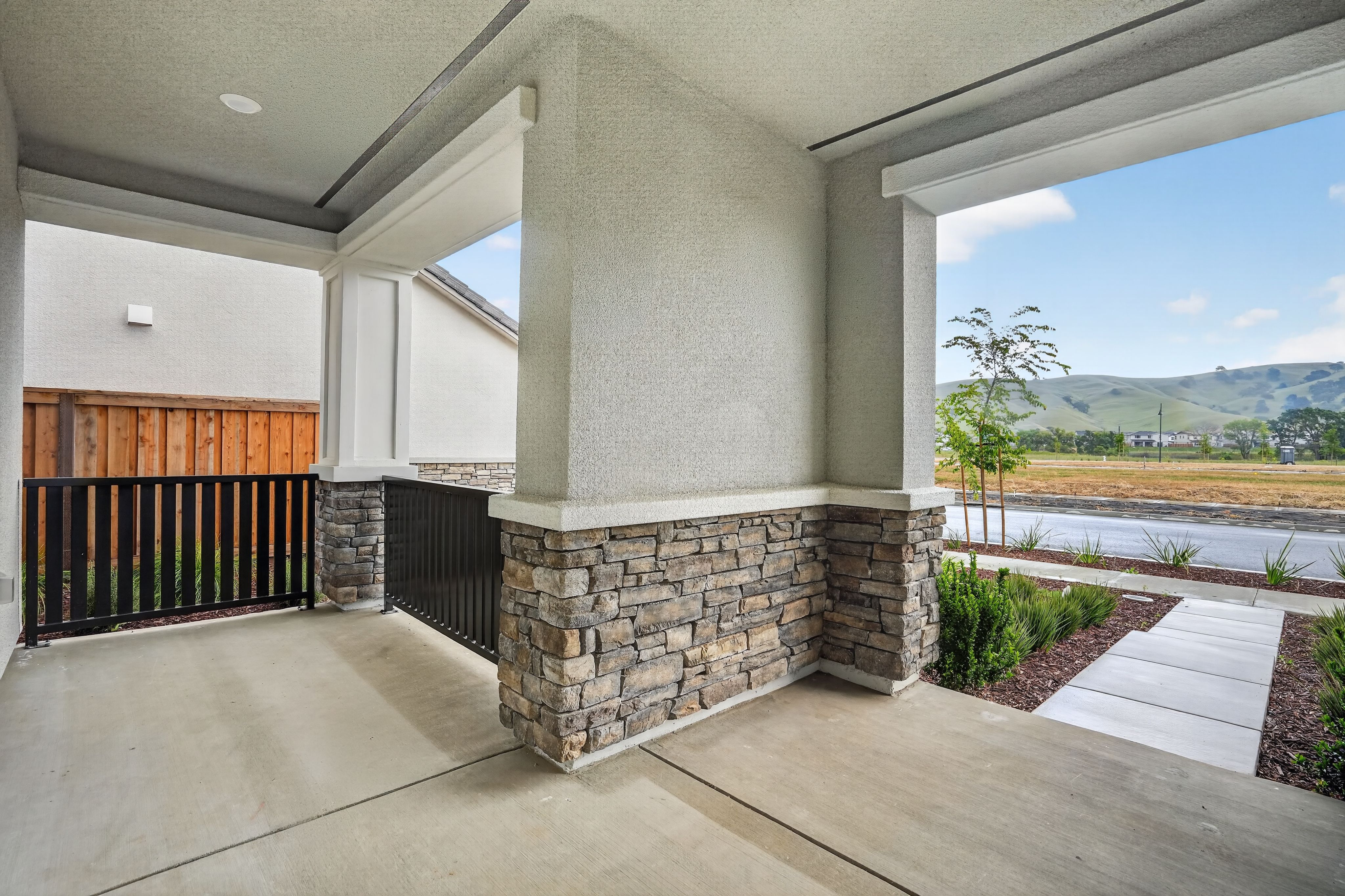 Hawthorn Hills 2 4