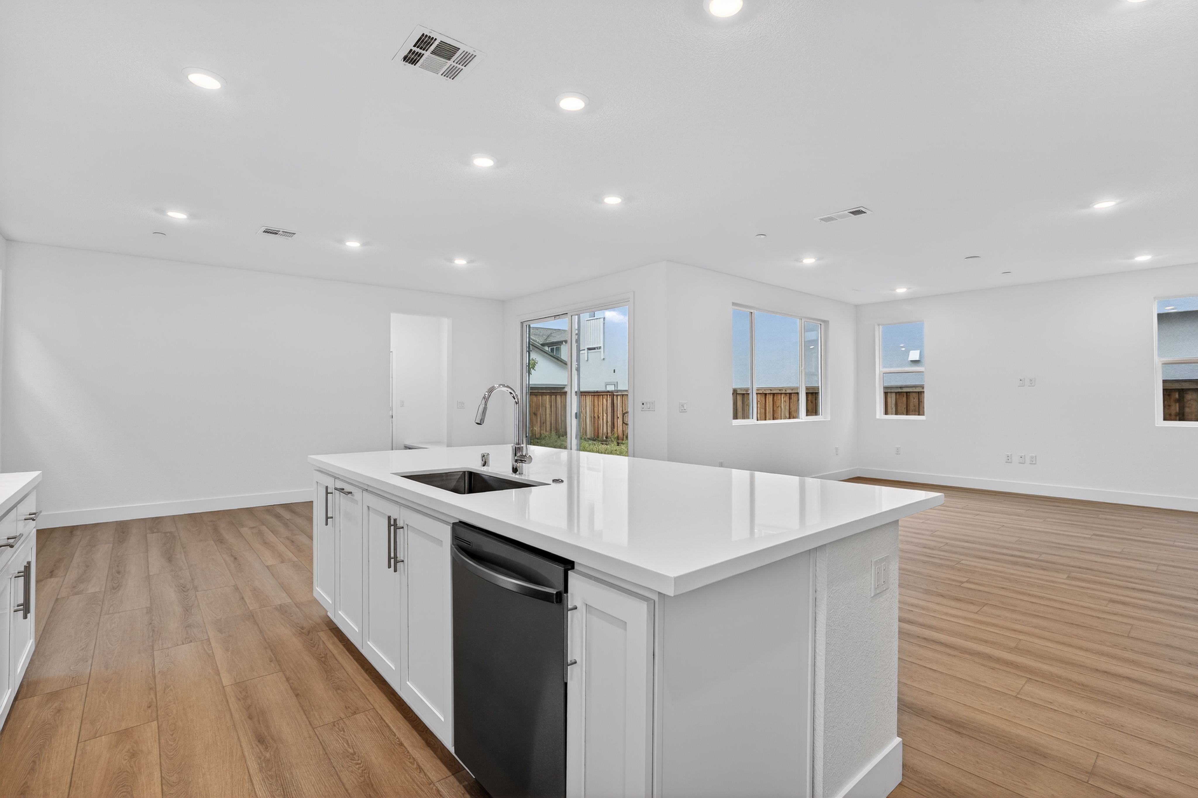 Hawthorn Hills 2 10