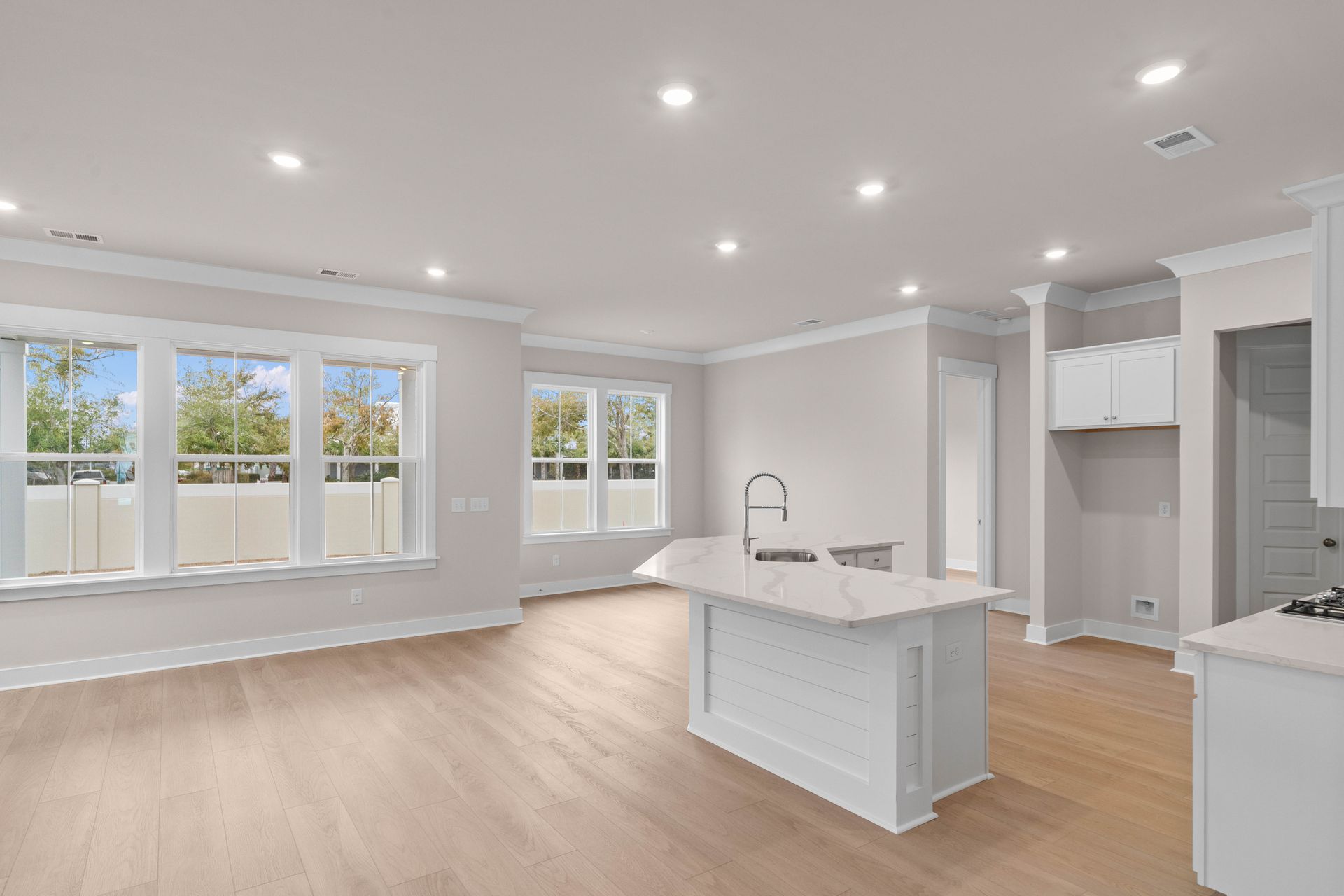 207 Atlantic Breeze kitchen