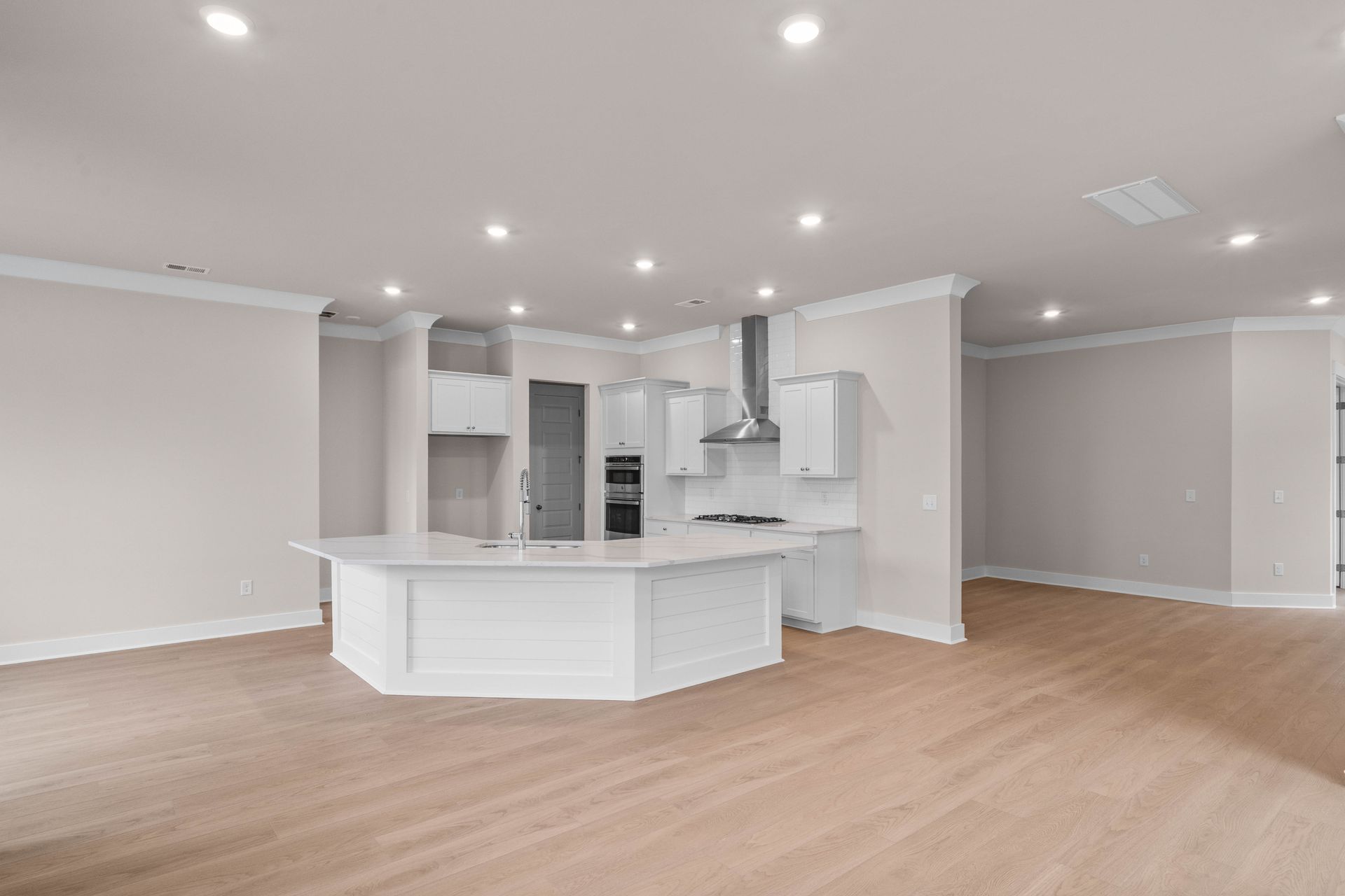 207 Atlantic Breeze kitchen (2)   add