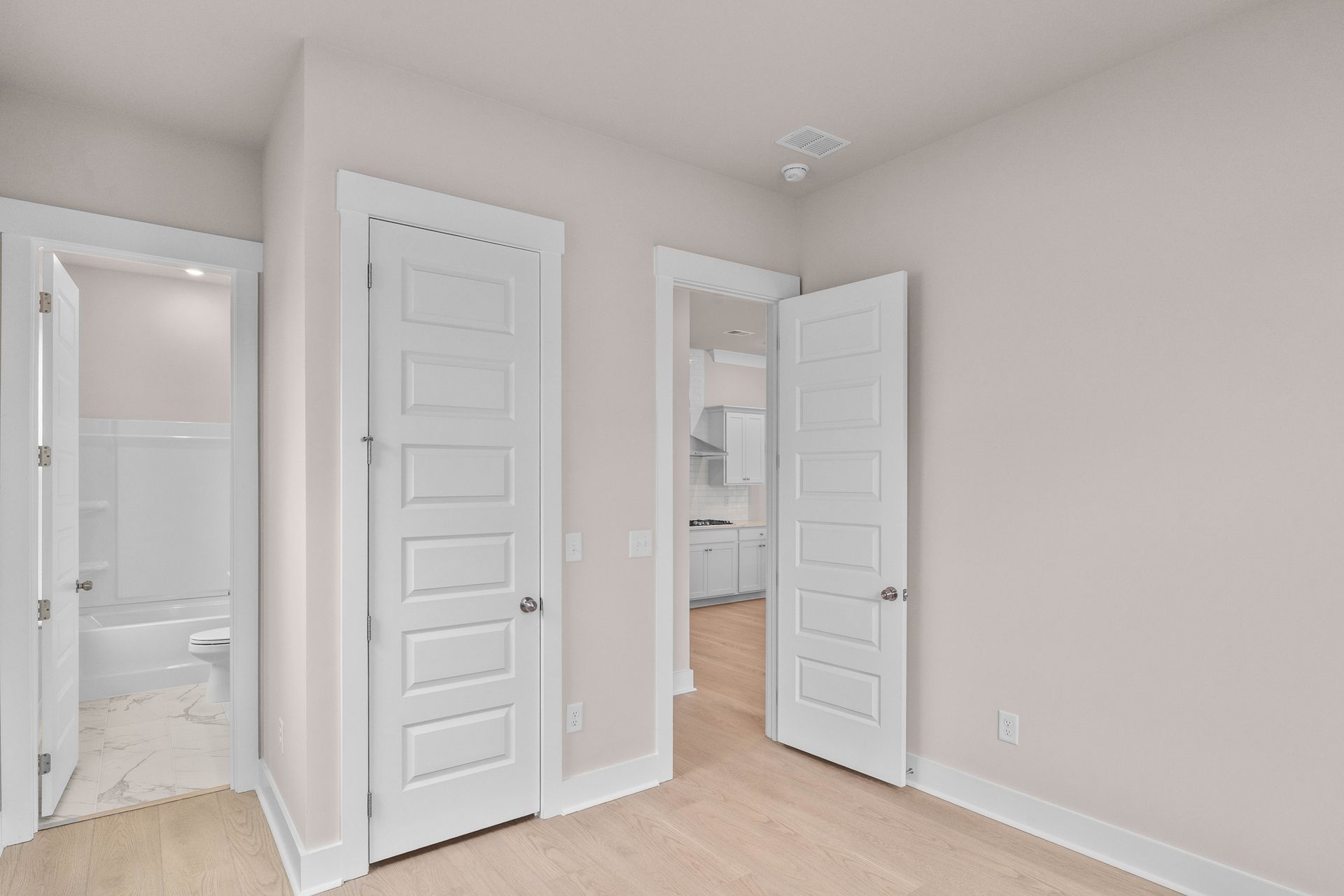 207 Atlantic Breeze bedroom (3)