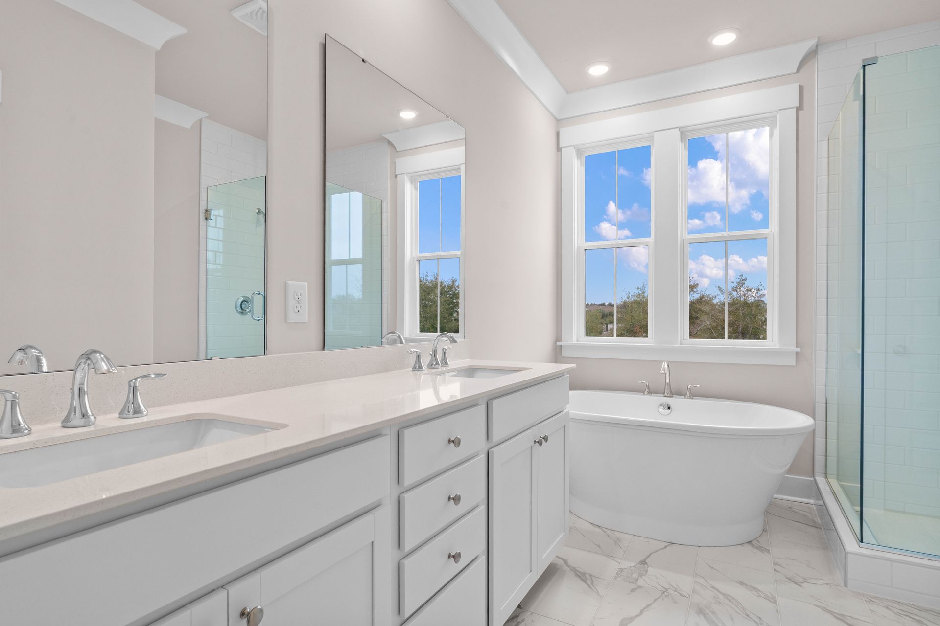 207 Atlantic Breeze bathroom (3)   add