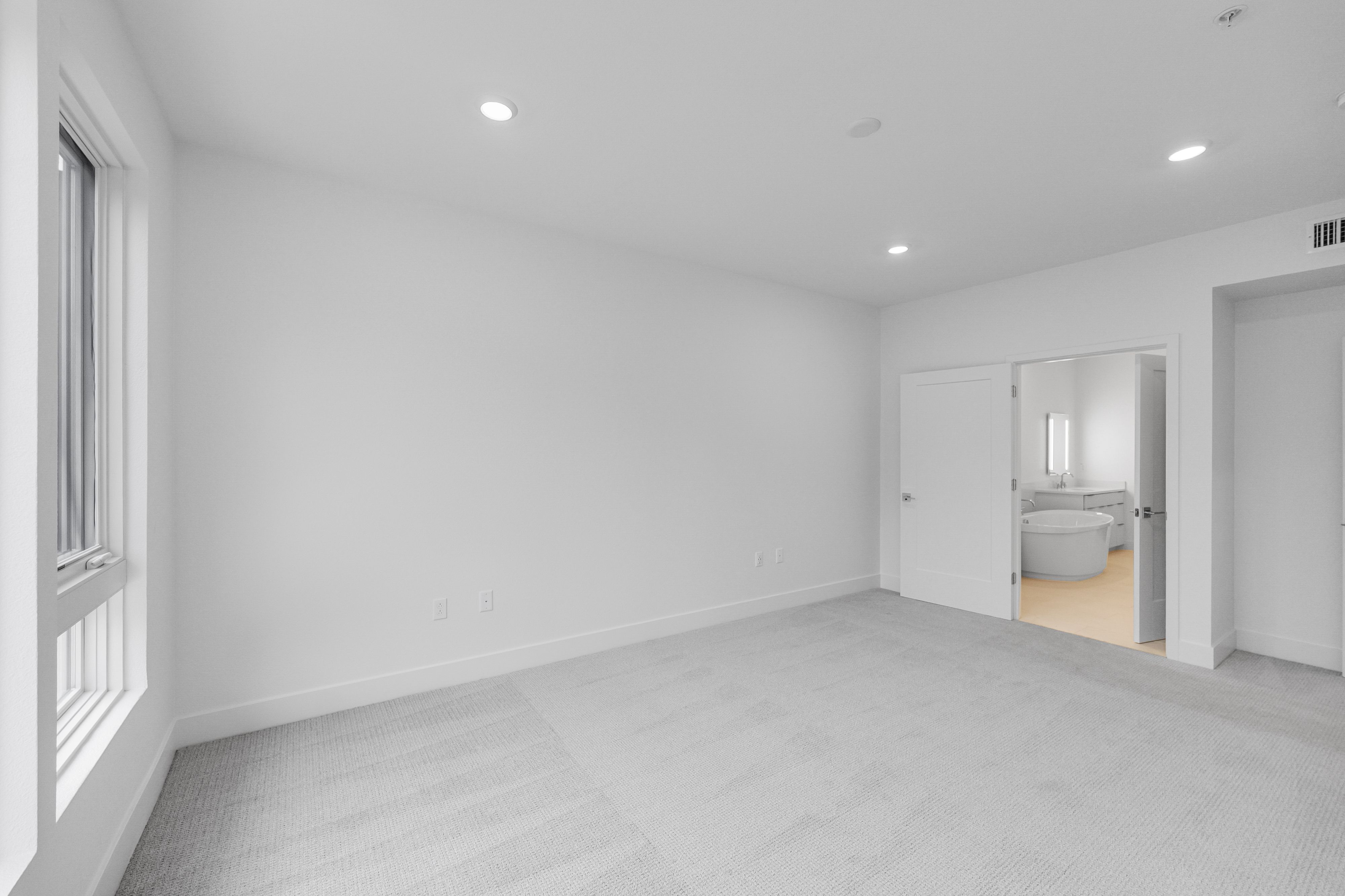 Brant Residence E312 13