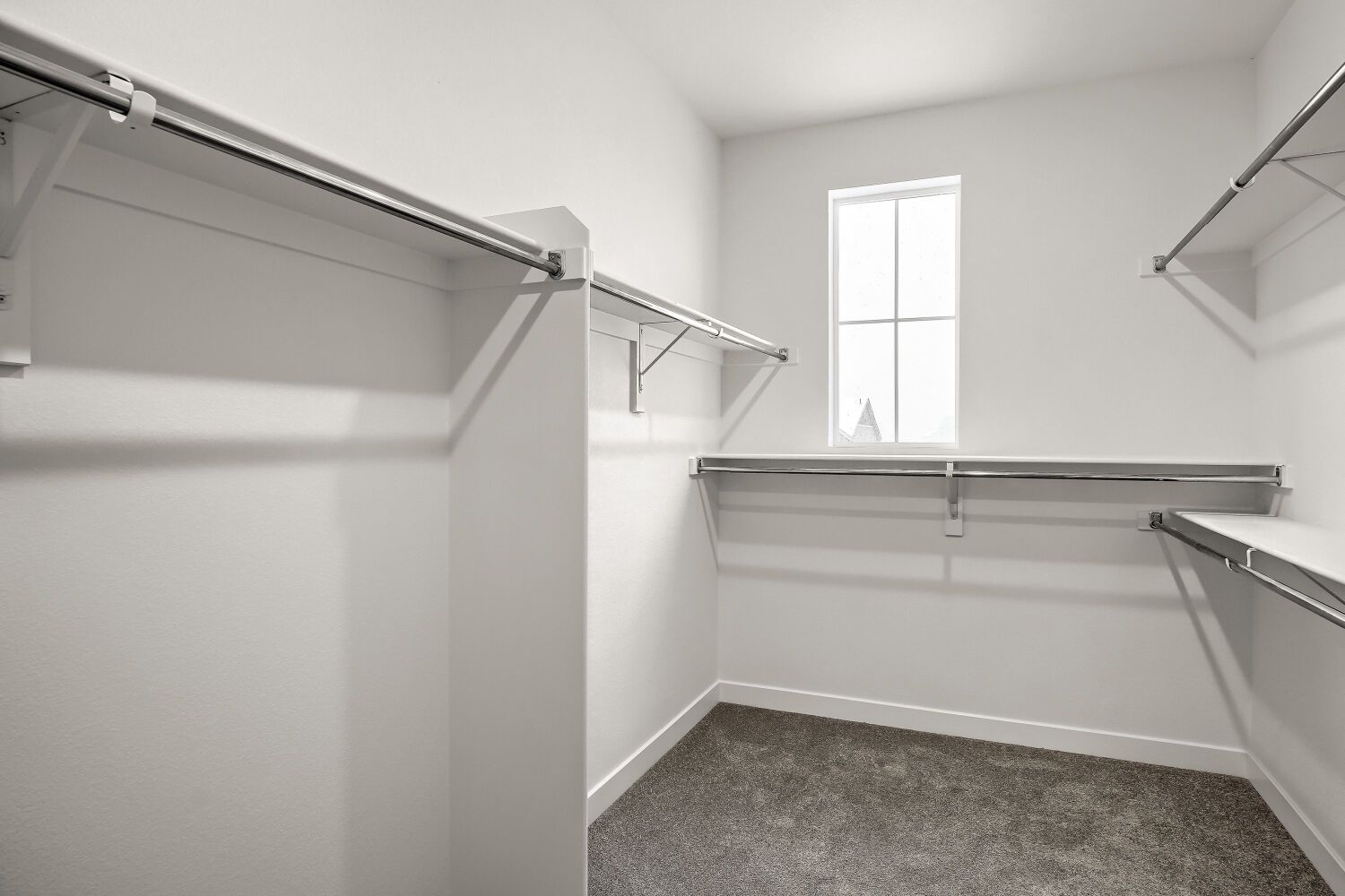 24704 E Kettle Ct   Web Quality   008   08 Primary Bedroom Closet