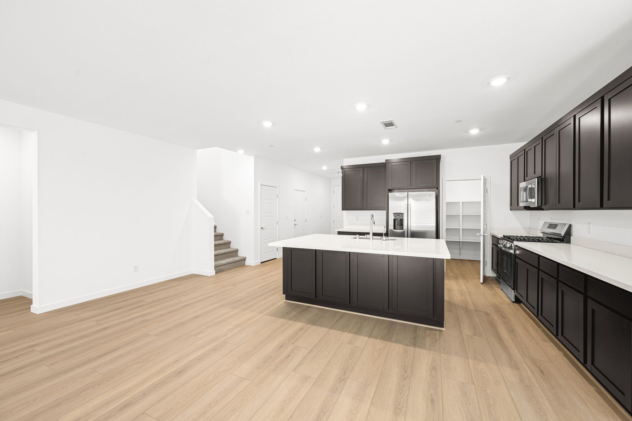 9 web or mls Lennar  1509 CAPRI CASCADES CT 9