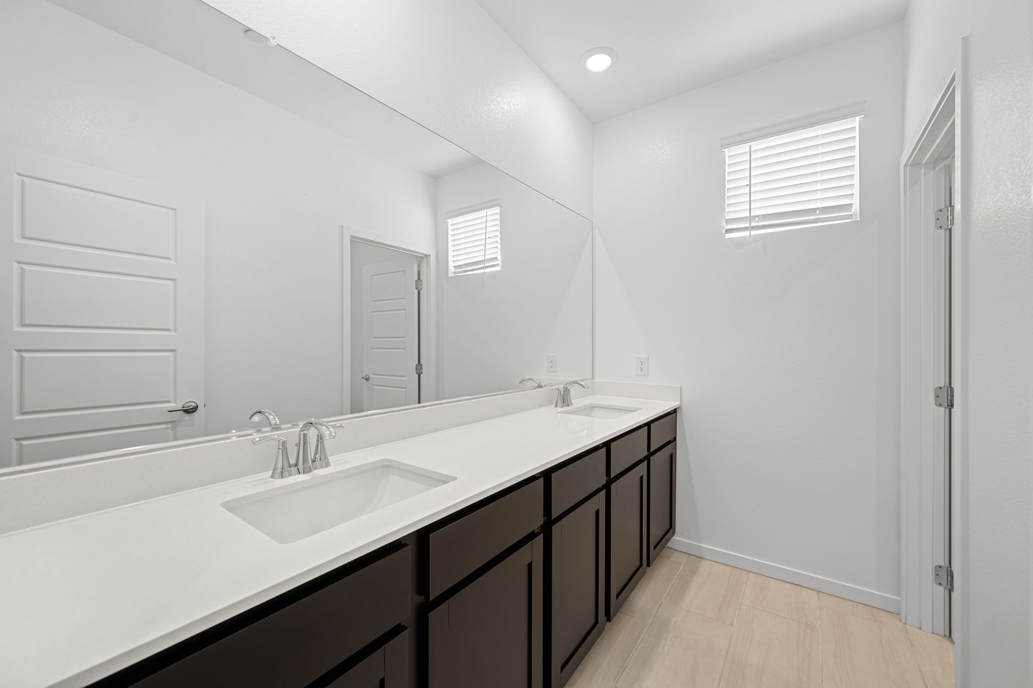 19 web or mls Lennar  1509 CAPRI CASCADES CT 19