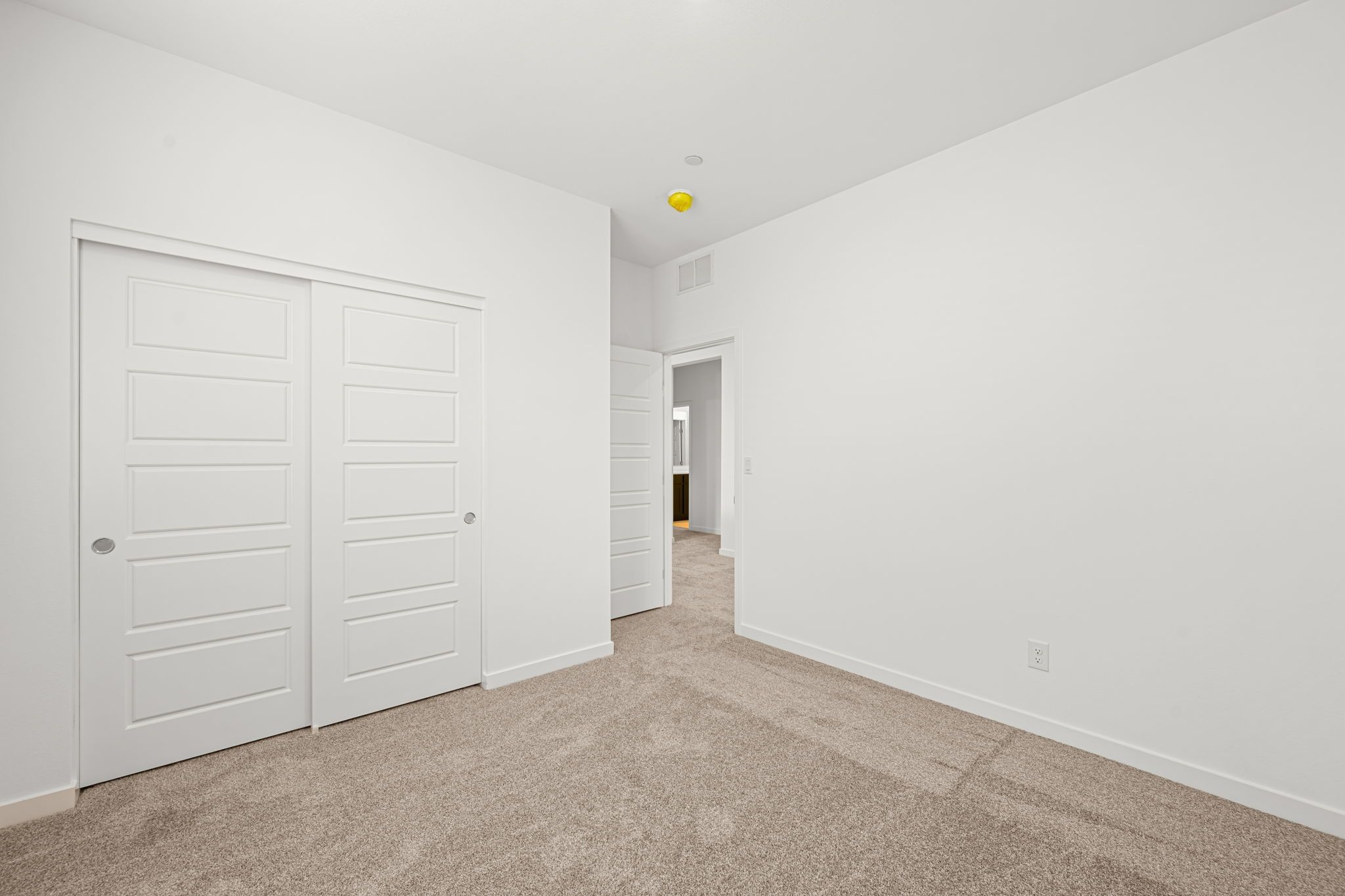 23 web or mls Lennar  1509 CAPRI CASCADES CT 23