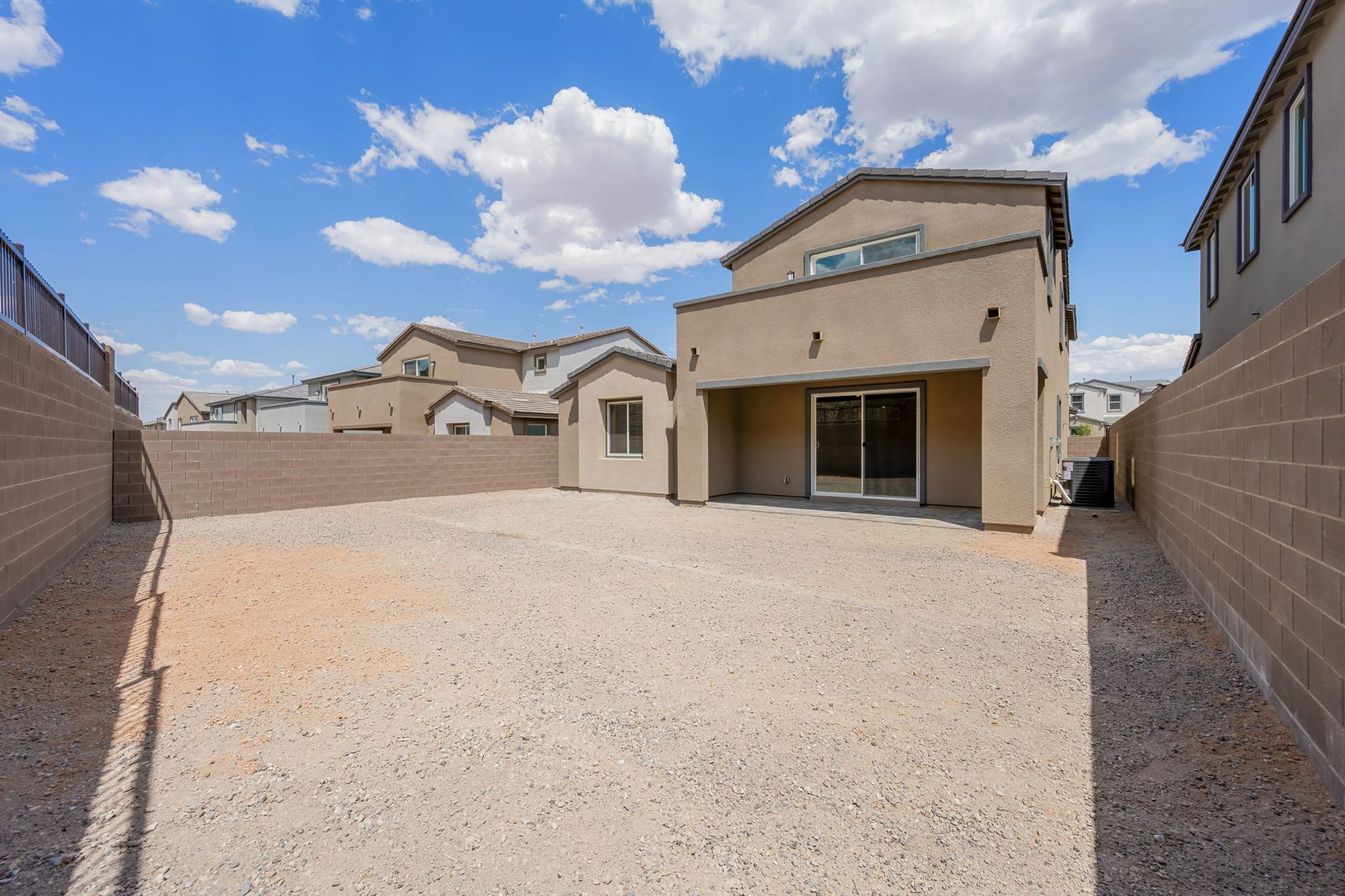 27 web or mls Lennar  1509 CAPRI CASCADES CT 27