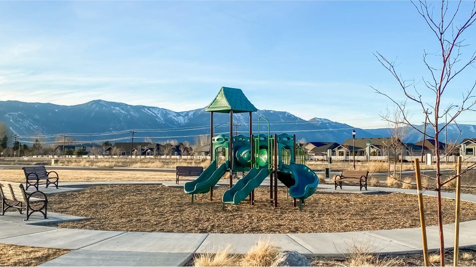 Middleland at Heybourne Meadows Playground