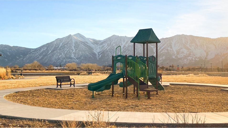 Middleland at Heybourne Meadows Playground
