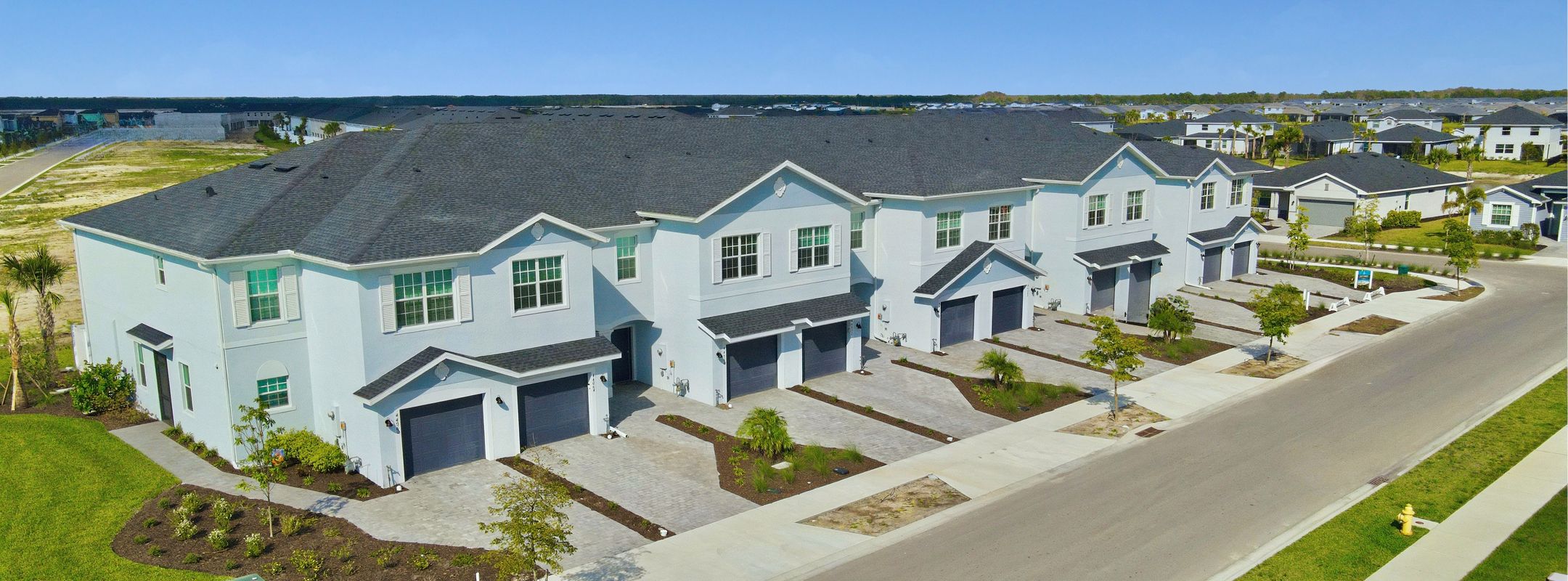 Townhomes Tuckers Cove Exterior