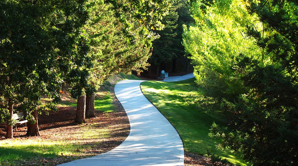 N Pic Places Neighborhood Park Trail